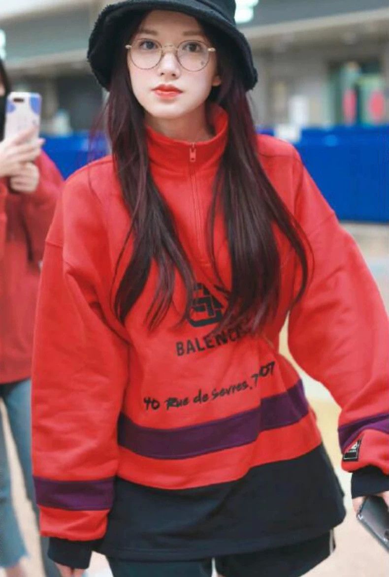 Balenciaga Balenciaga Classic Worn Half Zip Sweatshirt 2505-Nextarrow Size US L / EU 52-54 / 3 - 5 Thumbnail