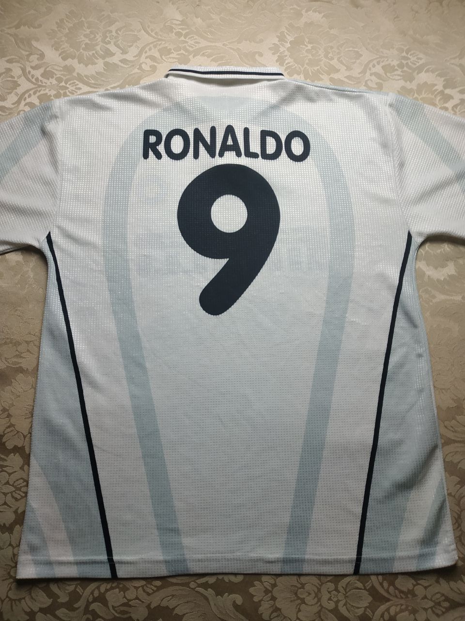 Vintage RONALDO Inter Milan 2001-2002 away soccer jersey Size US L / EU 52-54 / 3 - 2 Thumbnail