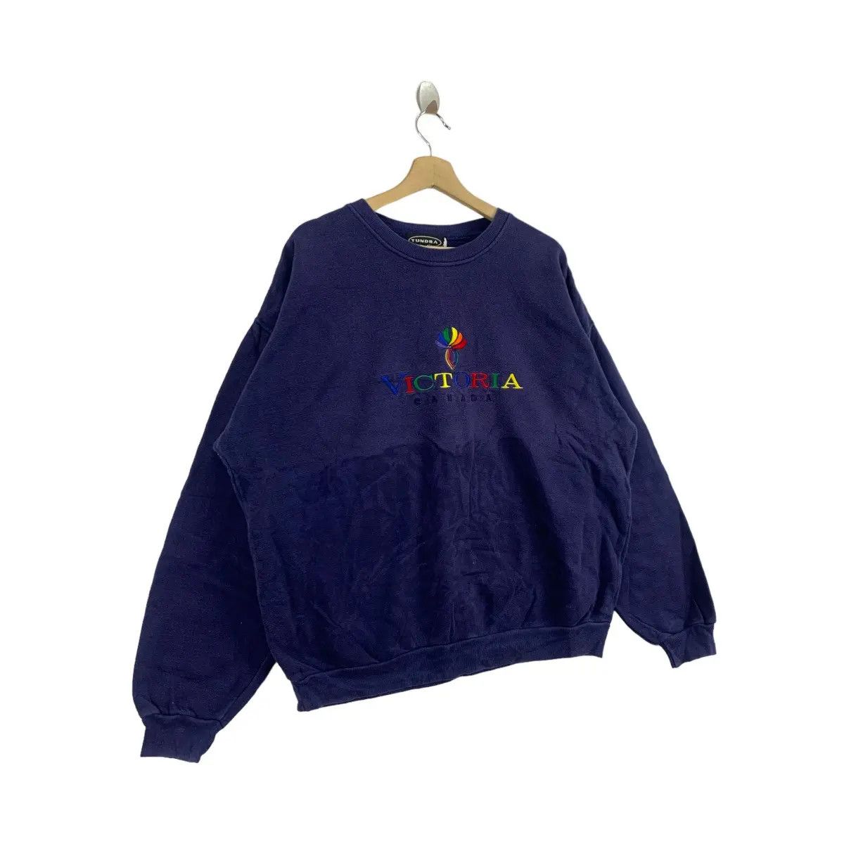 Vintage Vintage TUNDRA VICTORIA CANADA Embroidered Sweatshirt Size M / US 6-8 / IT 42-44 - 3 Thumbnail