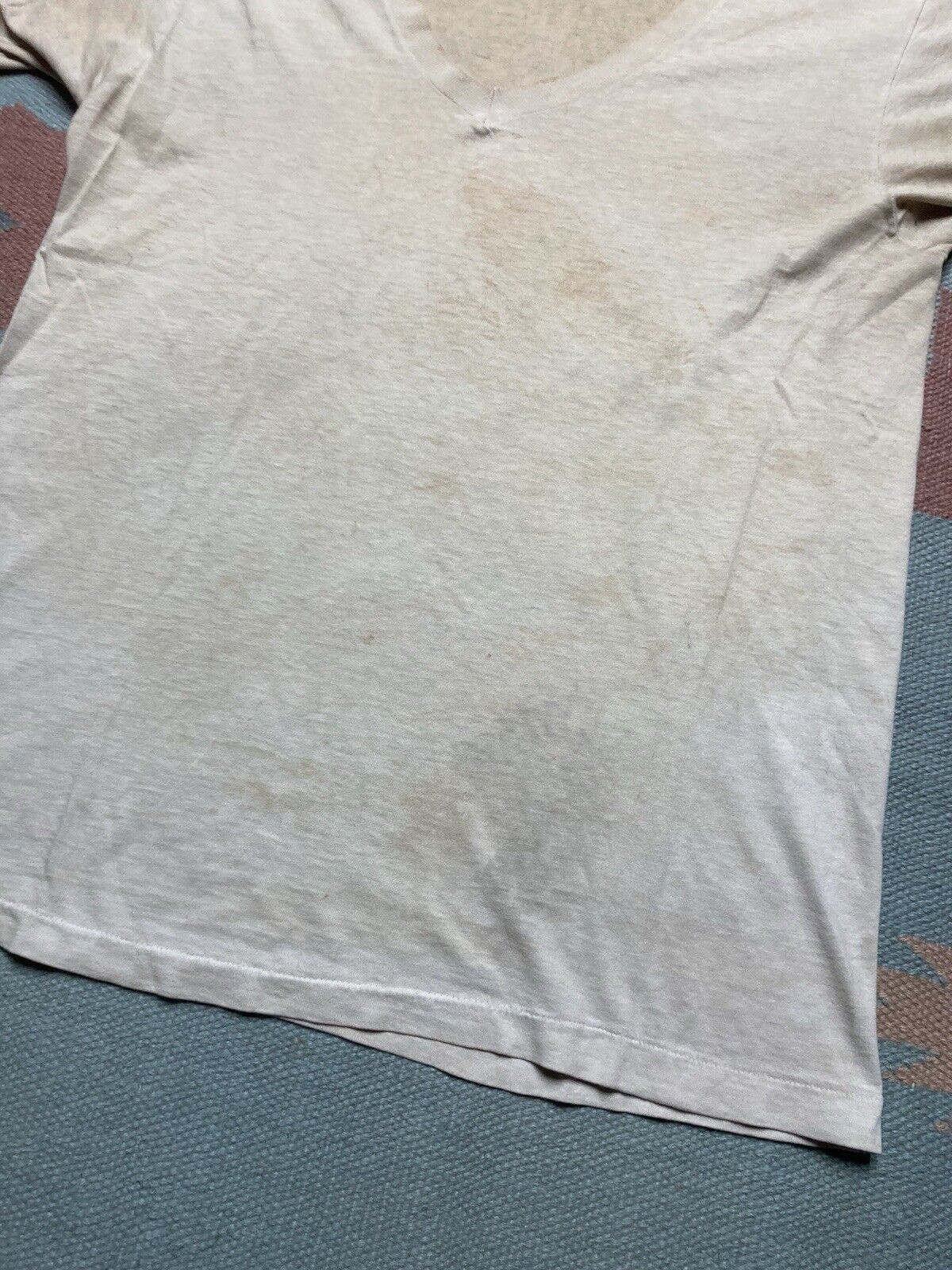 Hanes × Vintage VTG v neck t shirt blank white hanes stained grunge cotton L Size US L / EU 52-54 / 3 - 3 Thumbnail