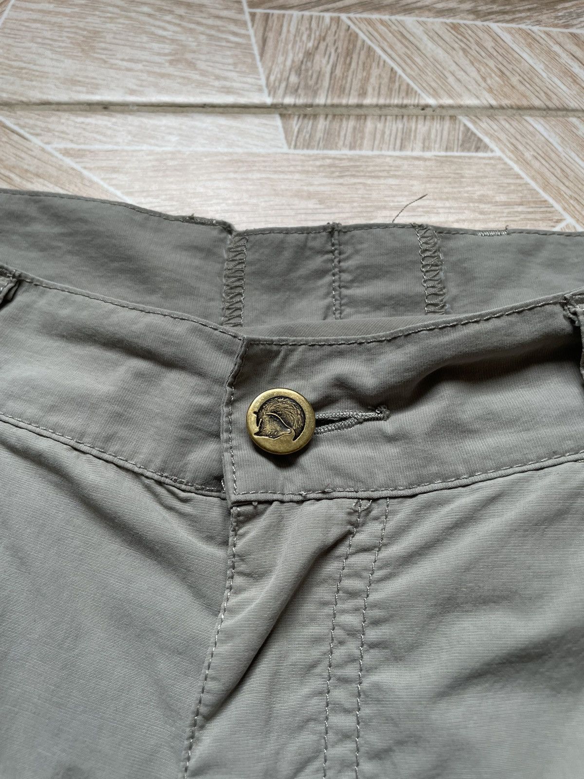 Fjallraven × Vintage Rare Outdoor Fjallraven Multi Pocket Tracking Nylon Shorts Size 27" / US 4 / IT 40 - 11 Thumbnail