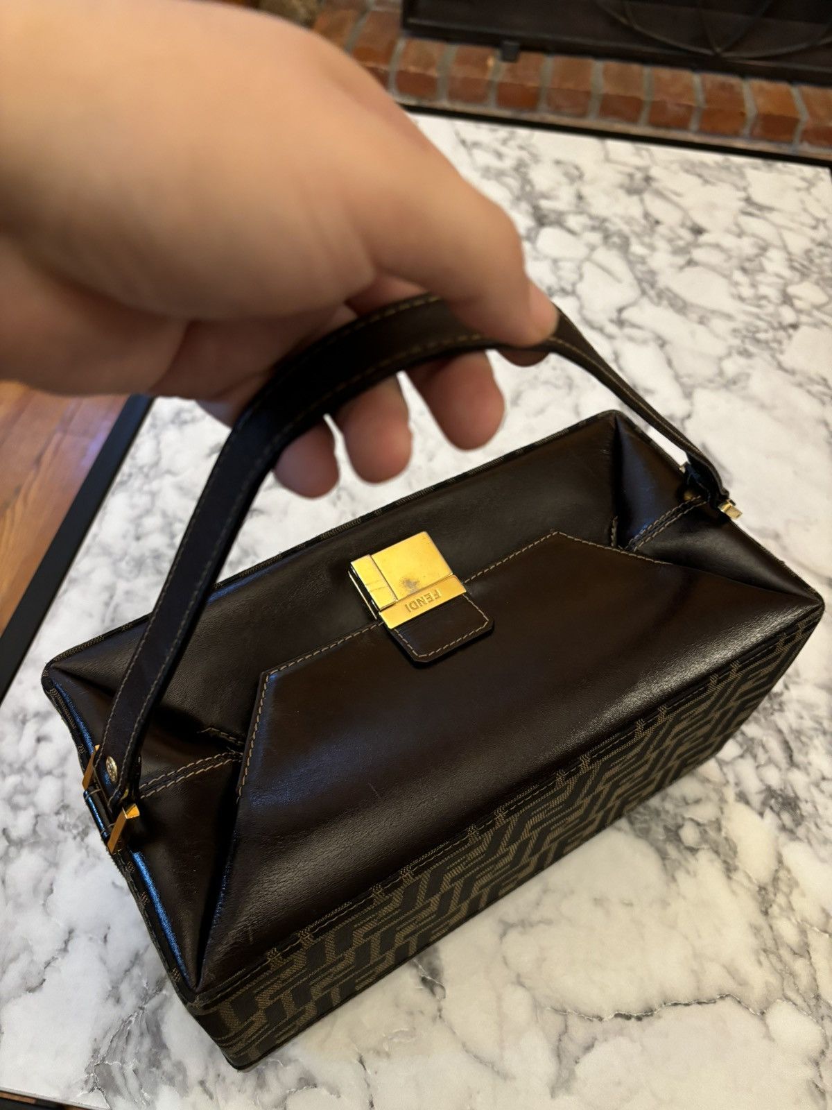 Fendi RESERVED Fendi Baguette Bauletto trunk bag Size ONE SIZE - 5 Thumbnail