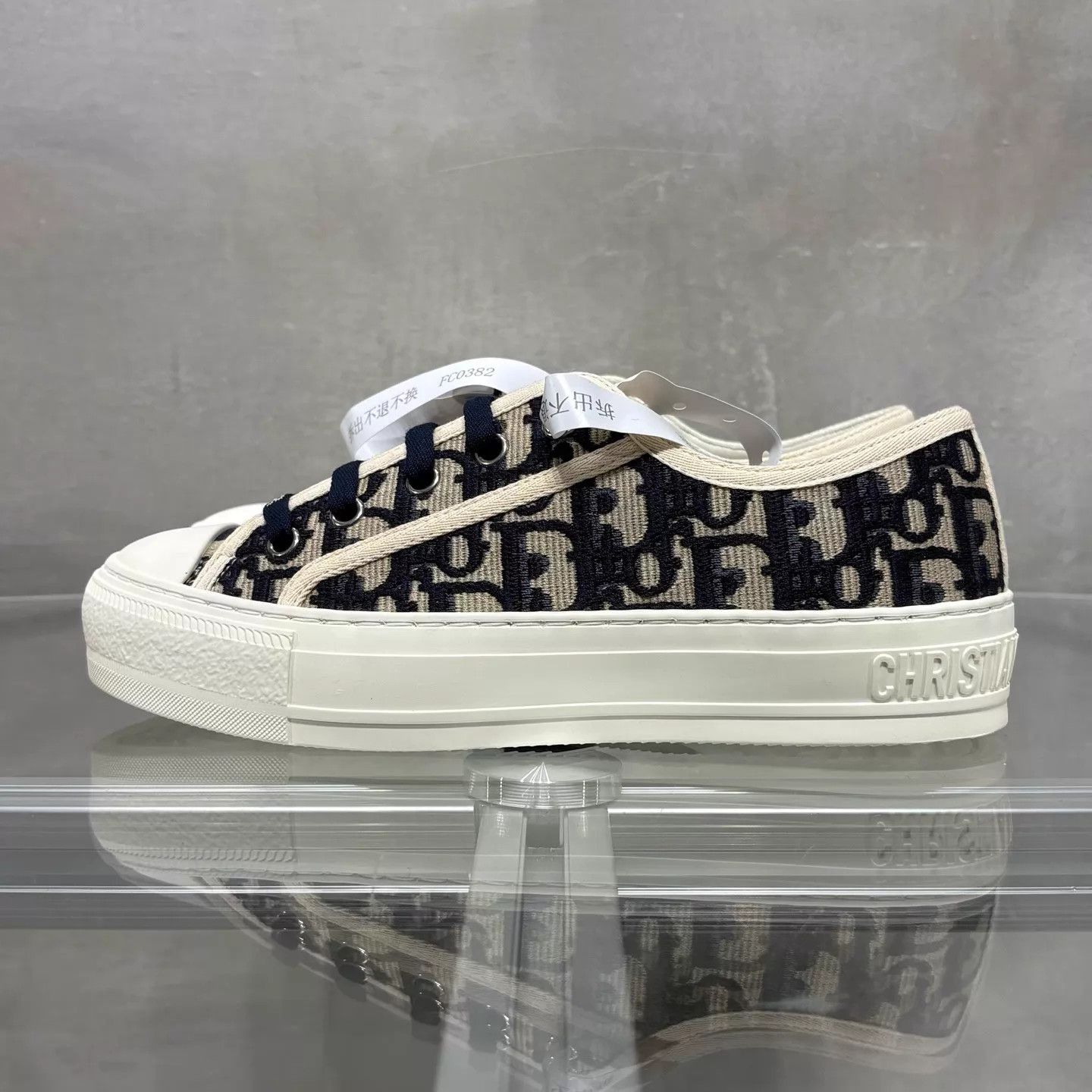 Dior Dior Oblique Black White Low Sneakers Women's 35.5 Size US 5 / IT 35 - 3 Thumbnail