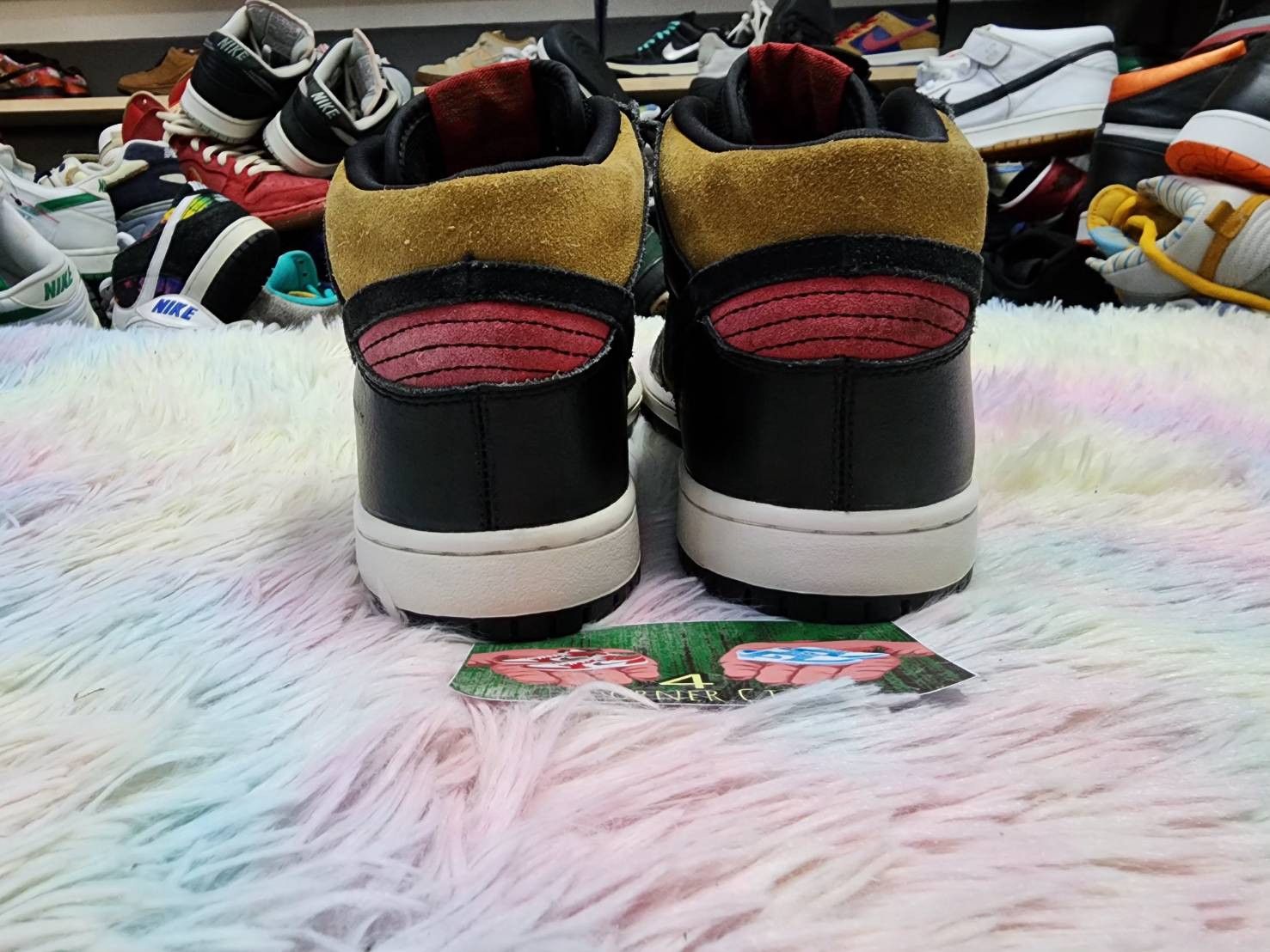 Nike Nike Sb Dunk Mid Golden Hops Size US 9.5 / EU 42-43 - 4 Thumbnail