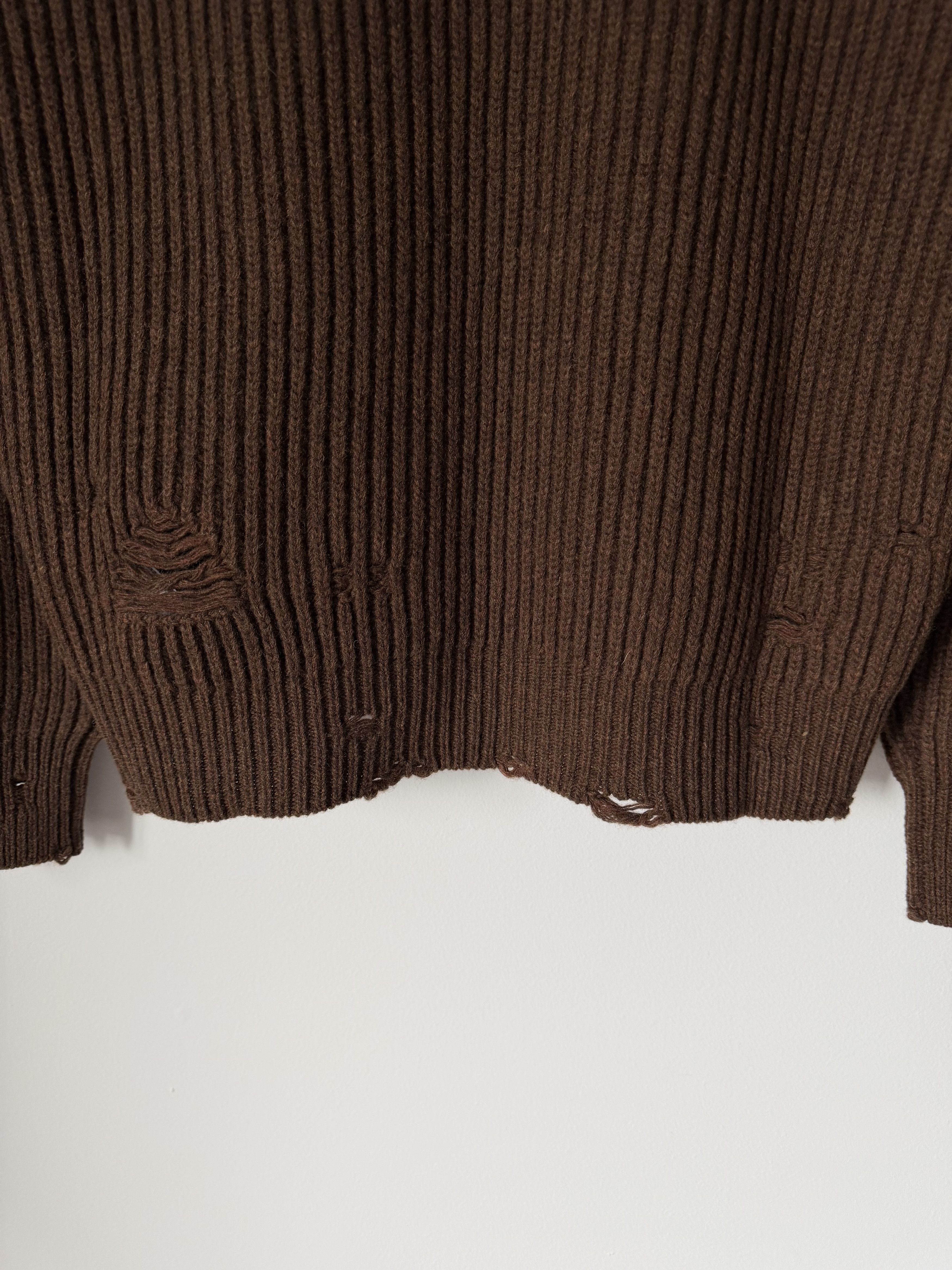 MM6 MM6 Maison Margiela Distressed V-Neck Sweater in Brown Size US L / EU 52-54 / 3 - 7 Thumbnail