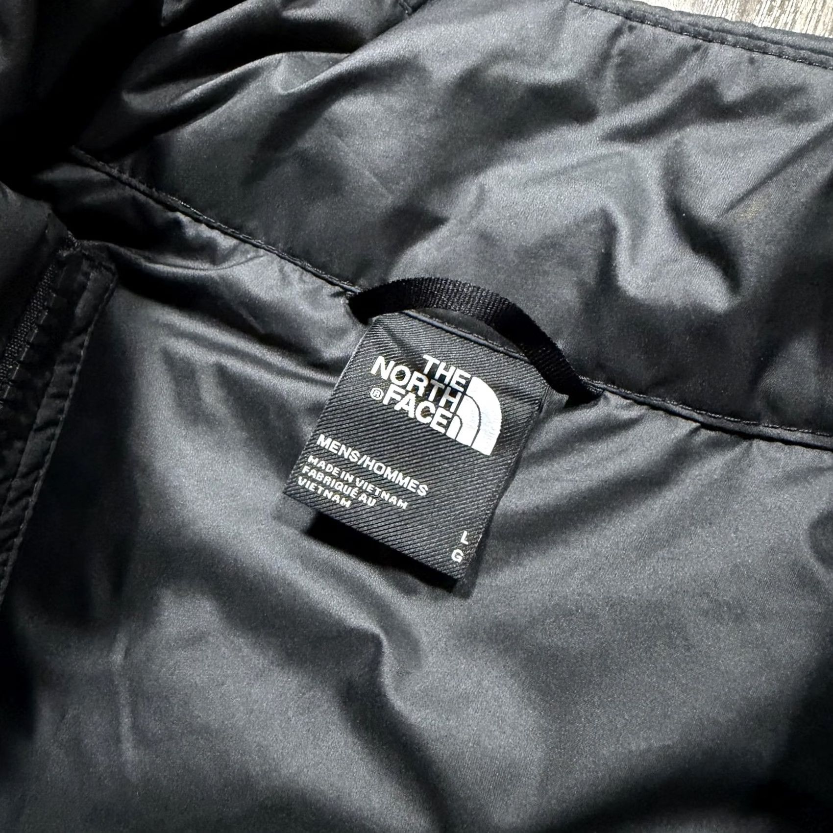 The North Face VINTAGE? No — North Face Puffer Vest Mens L Black Insulated Zip Pockets (Note: unchanged) Size US L / EU 52-54 / 3 - 4 Thumbnail