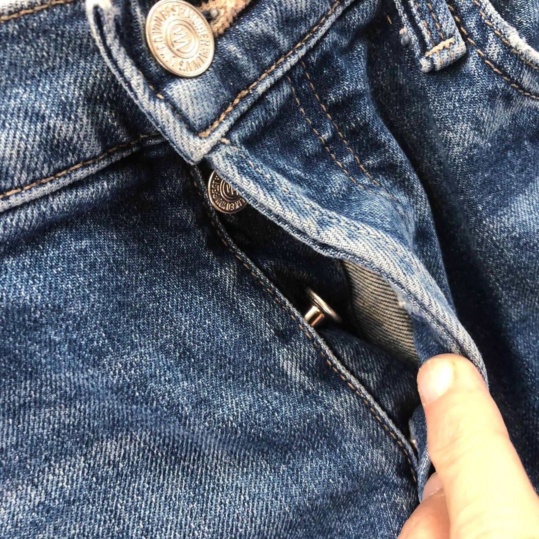 MOTHER Mother Women Jeans 26 Straight Leg Superior Blue Denim Butto Size 26" / US 2 / IT 38 - 15 Thumbnail