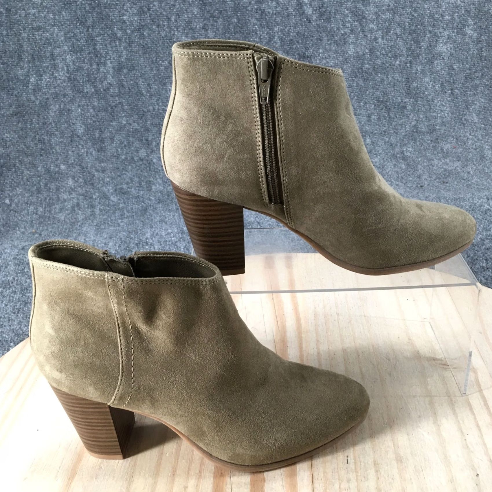 Old Navy Old Navy Boots Womens 7 Ankle Booties Heels Casual Green Fabric Side Zipper Size US 7 / IT 37 - 2 Thumbnail
