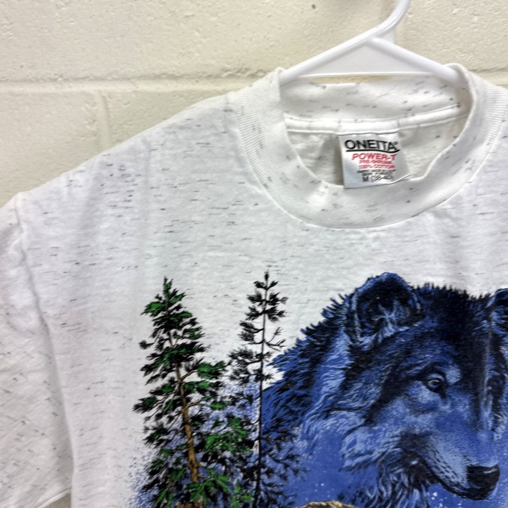 Vintage VINTAGE Image West Wolf Nature Forest T-Shirt Adult Medium Grey Graphic Print 90s Men Mens Shirt Size US M / EU 48-50 / 2 - 4 Thumbnail