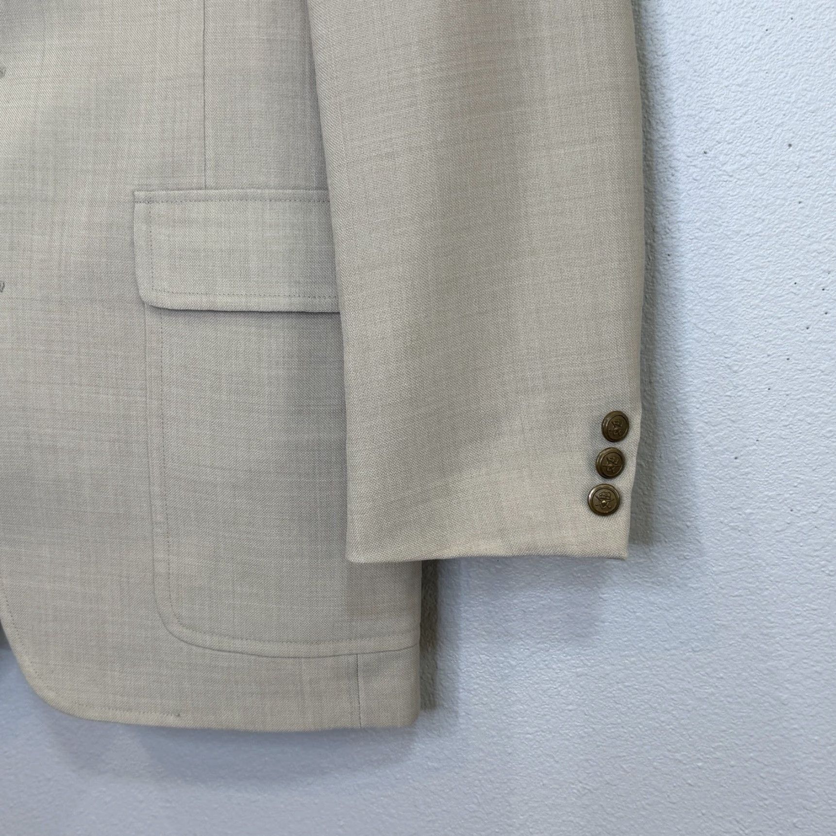 Hart Schaffner Marx VINTAGE Hart Schaffner Marx Blazer Sports Coat 42R Tan Wool Blend Men Blazer Notch Lapel Two-Button Single-Breasted 21.5" Armpit 31.5" USA Size 42R - 4 Thumbnail