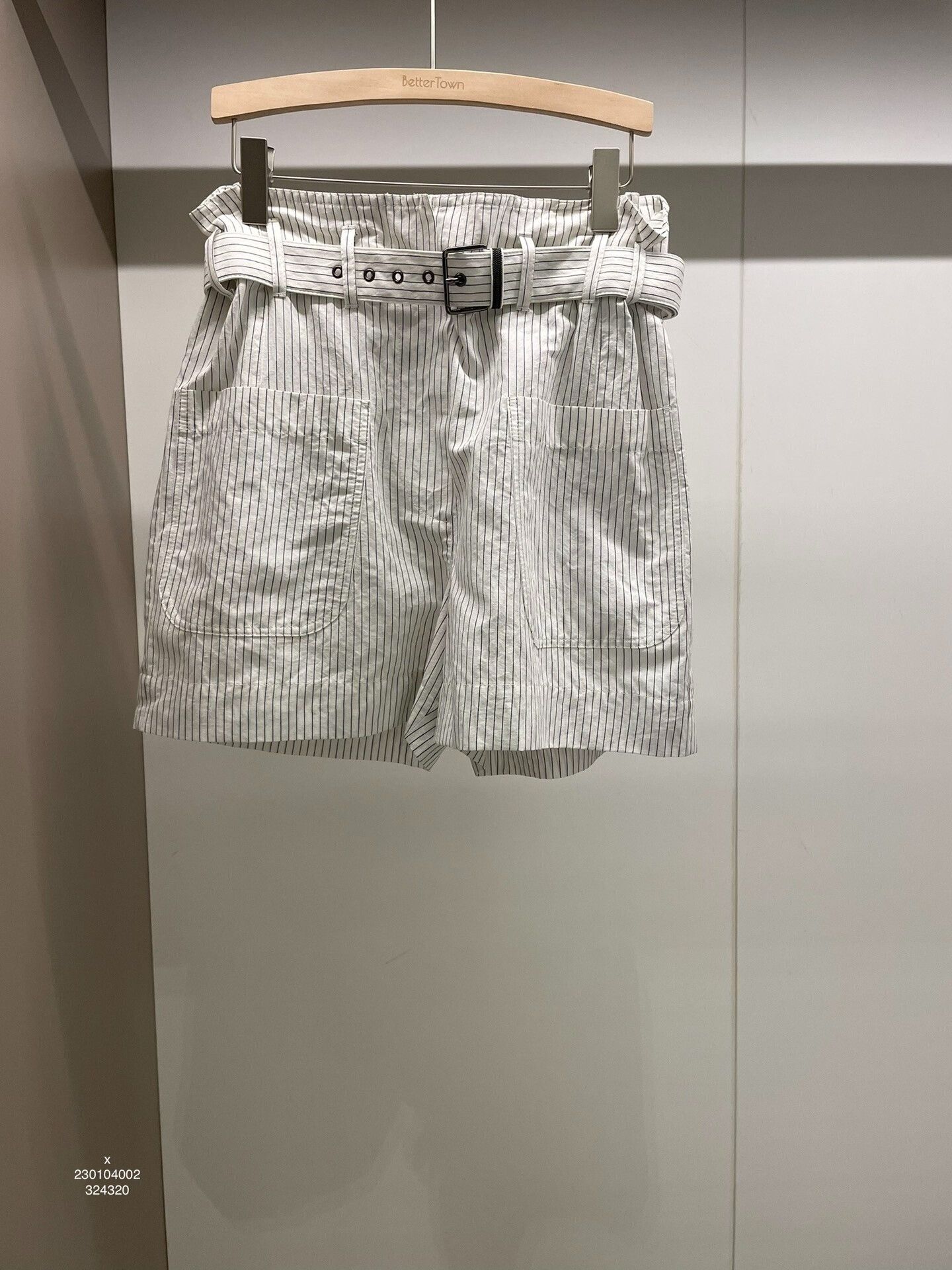 Brunello Cucinelli Brunello Cucinelli White Stripe High-Waist Shorts - dmc Size US 34 / EU 50 - 1 Thumbnail