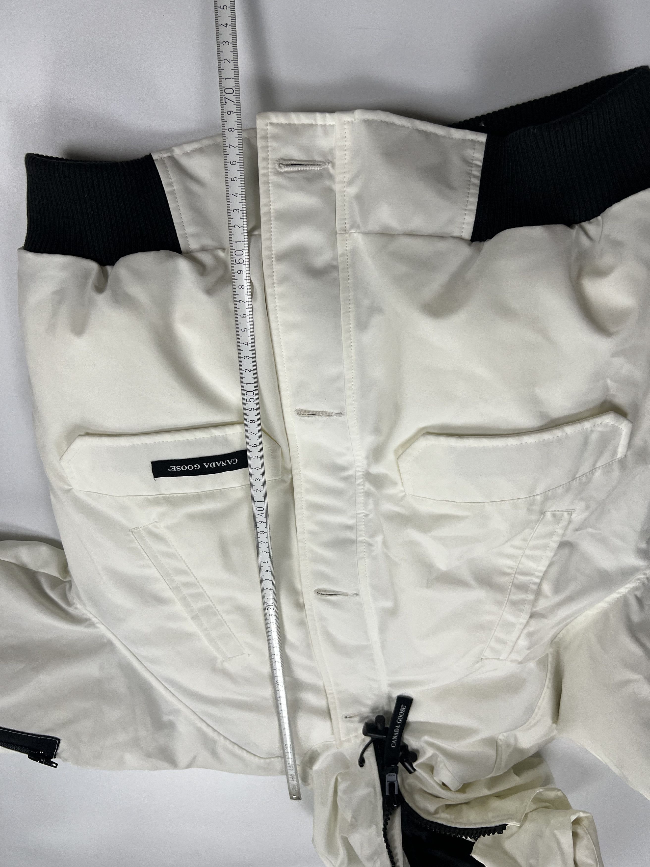Canada Goose canada goose puffer bomber size L luxury Size L / US 10 / IT 46 - 18 Thumbnail