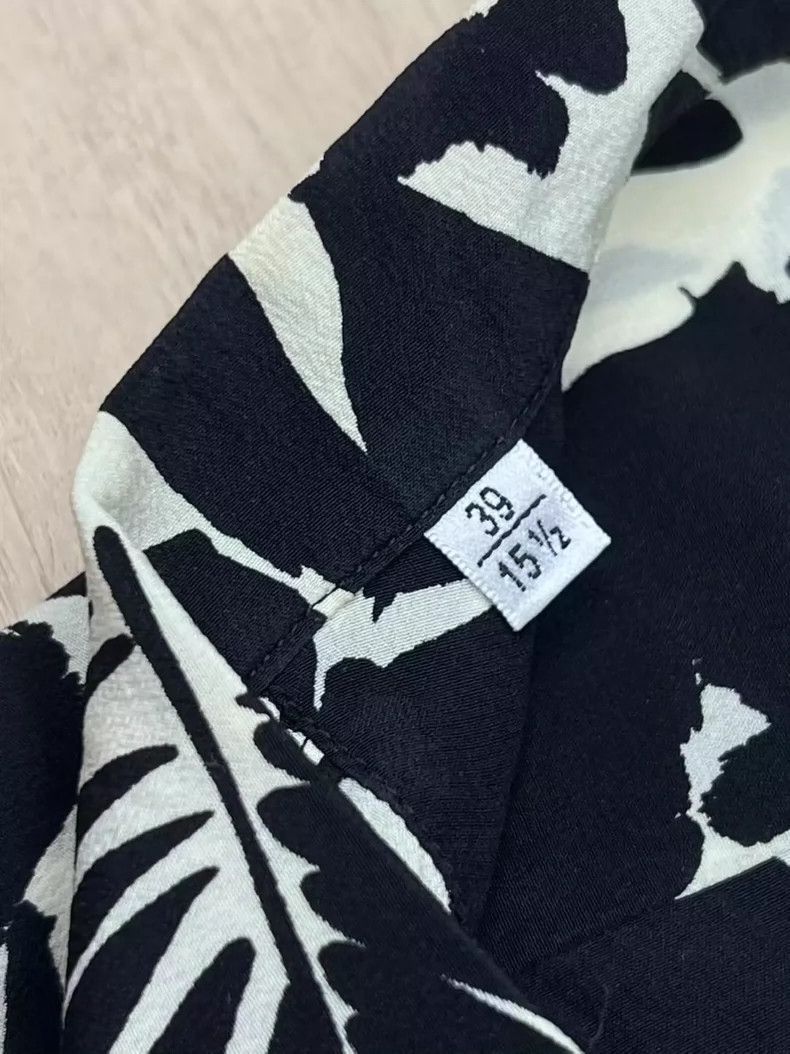 Saint Laurent Paris Saint Laurent Paris Saint Laurent Silk Shirt with Floral P Size US M / EU 48-50 / 2 - 4 Thumbnail