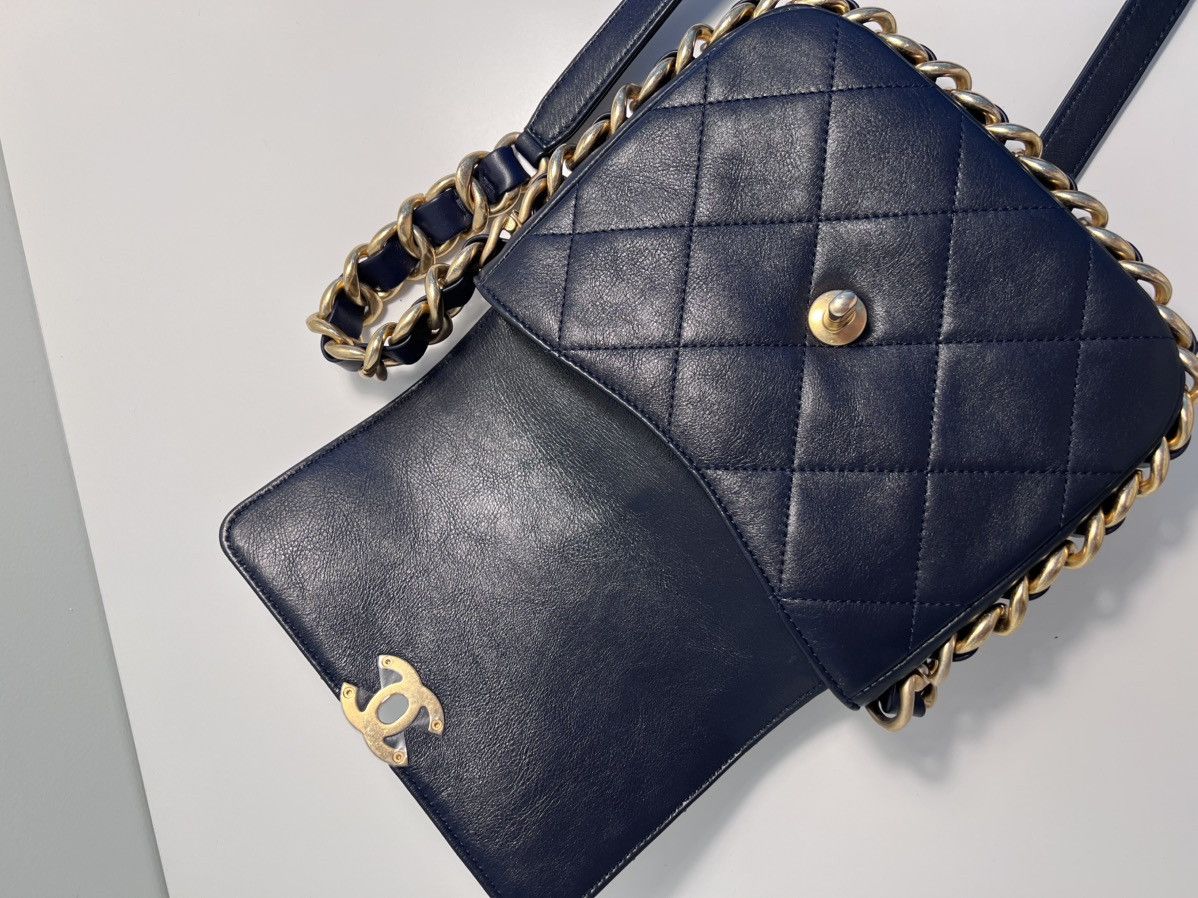Chanel Chanel Chain Crossbody Bag Dark Navy Size ONE SIZE - 2 Thumbnail