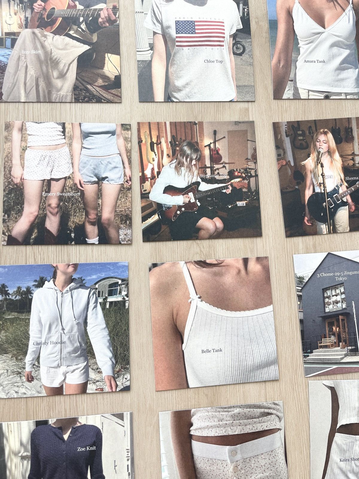 Designer STEAL! Brandy Melville y2k Hard Cards Set Size ONE SIZE - 4 Thumbnail