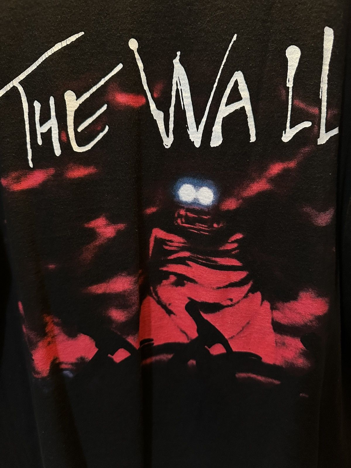 Band Tees × Pink Floyd × Vintage Vintage Pink Floyd The Wall Shirt Size US XL / EU 56 / 4 - 5 Thumbnail
