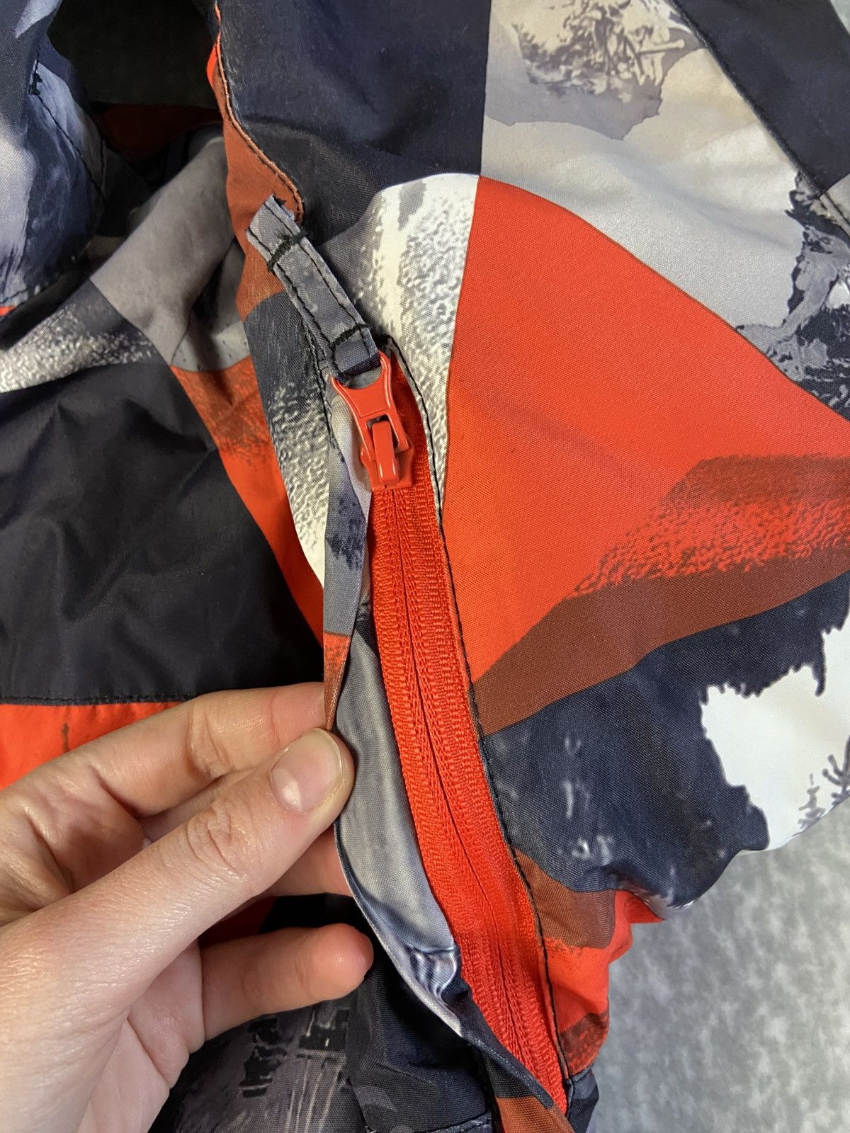 Quiksilver Quiksilver Ski/Snowboard Jacket with Geometric print Size US XS / EU 42 / 0 - 5 Thumbnail