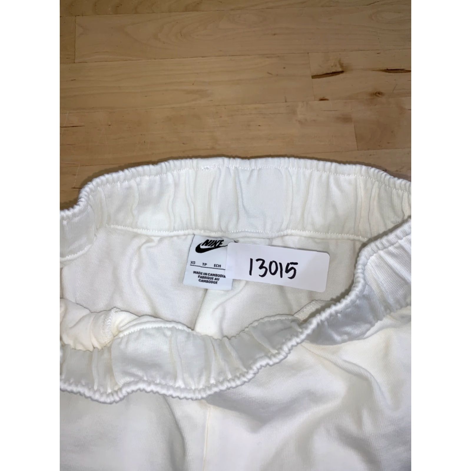 Nike Nike Jersey Shorts Women XS White Athletic Pockets Casual Activewear 13015 Size XS / US 0-2 / IT 36-38 - 2 Thumbnail