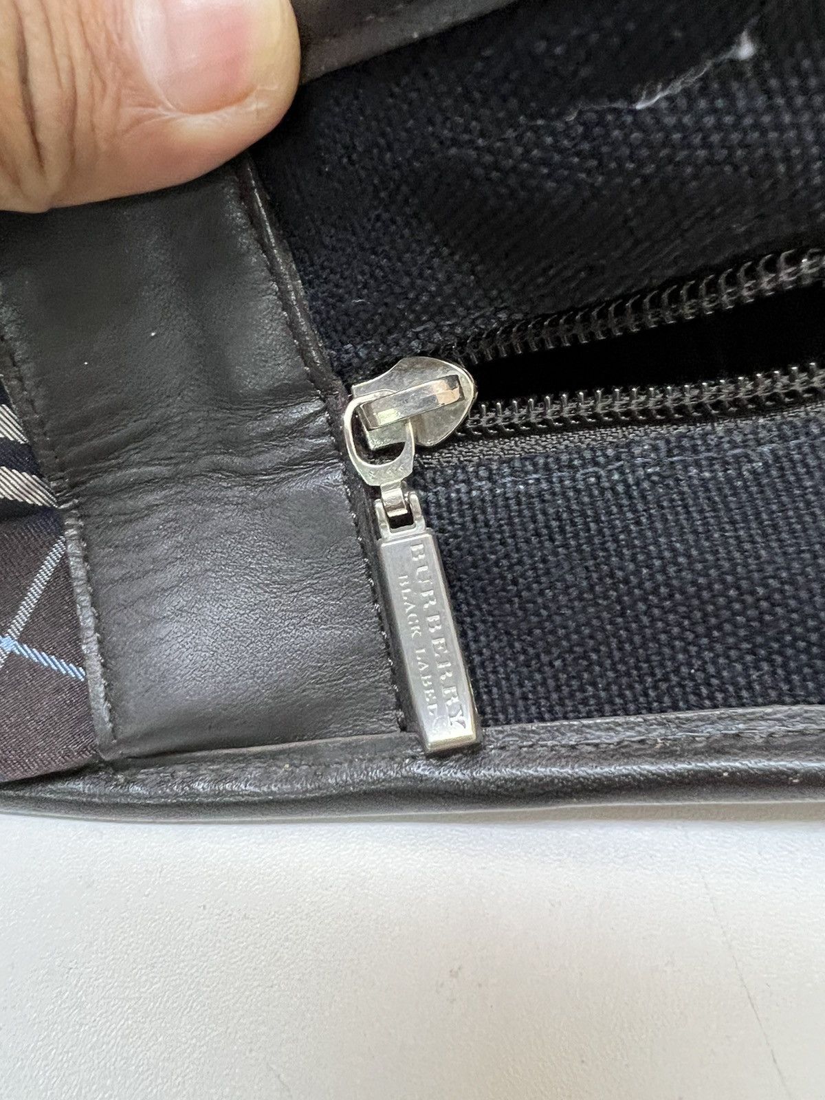 Burberry Vintage Burberry Black Label Office Handle Bag Size ONE SIZE - 14 Thumbnail