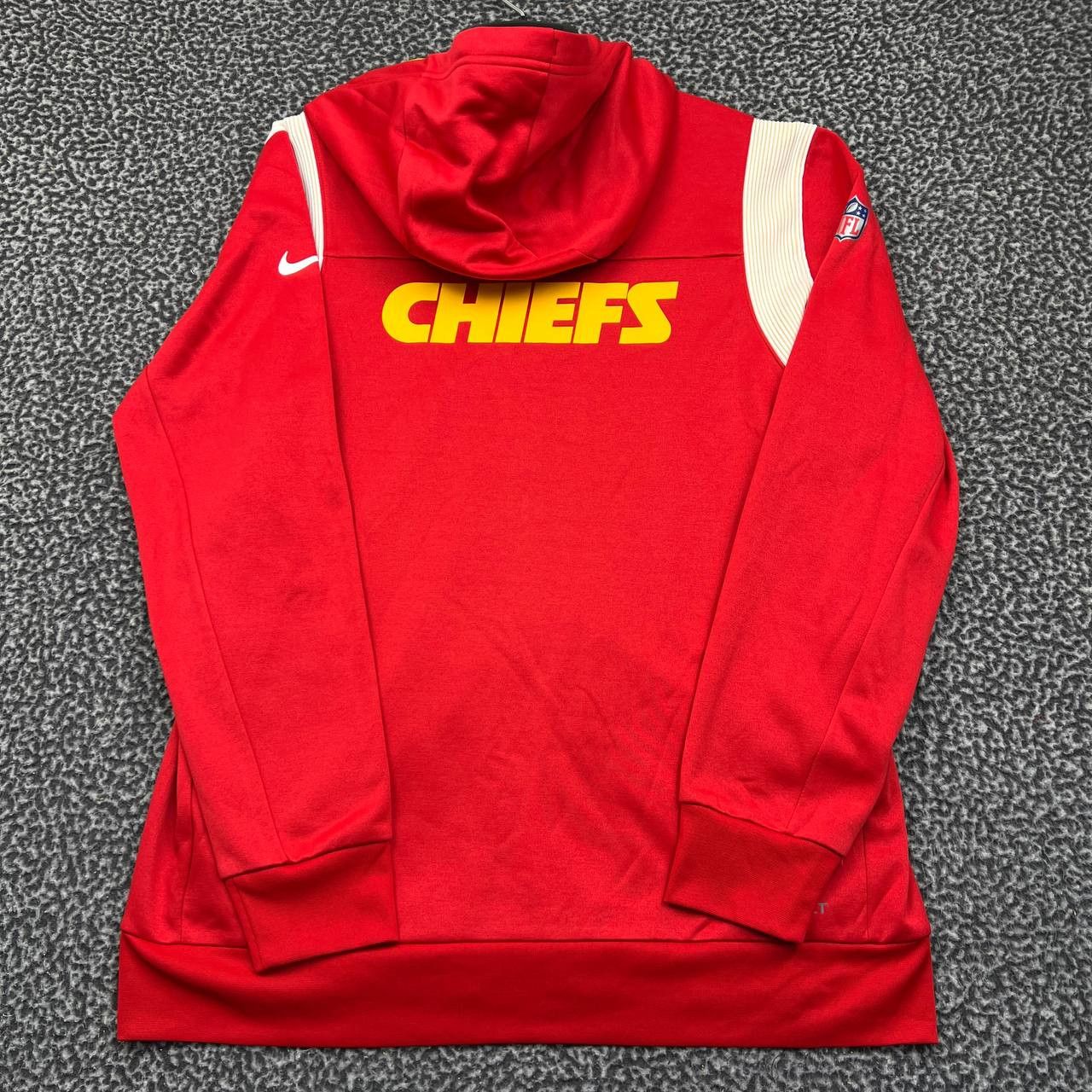 Nike Therma-Fit Hoodie Men Large Kansas City Chiefs NFL New