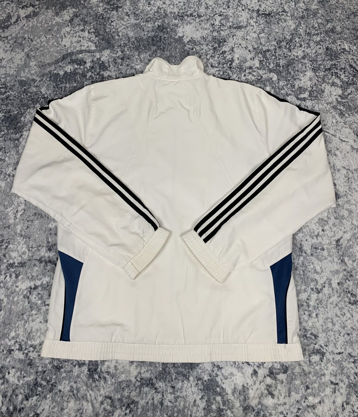 Adidas × Vintage Vintage Adidas Windbreaker Sportswear Tracksuit Size L white Size US L / EU 52-54 / 3 - 4 Thumbnail