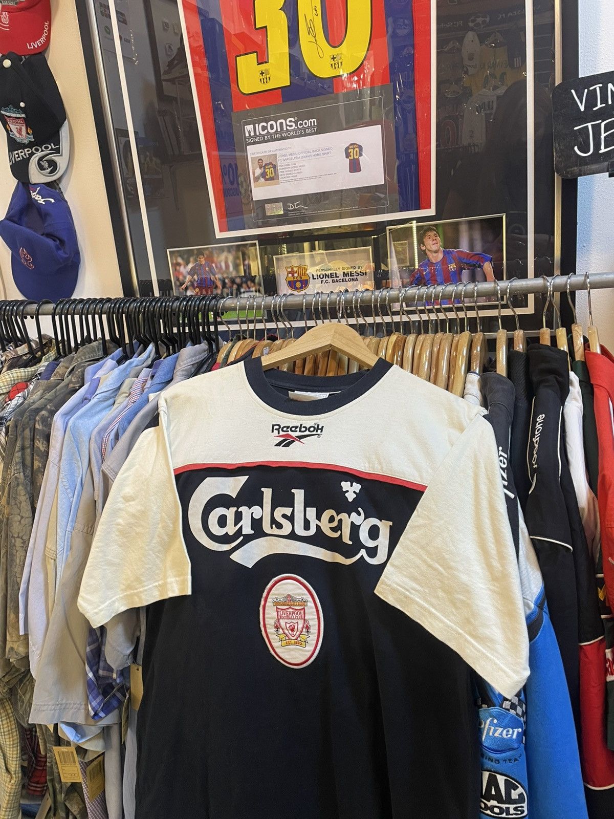 Reebok Vintage 1995-1996 Liverpool Traning Tee Size US M / EU 48-50 / 2 - 2 Thumbnail