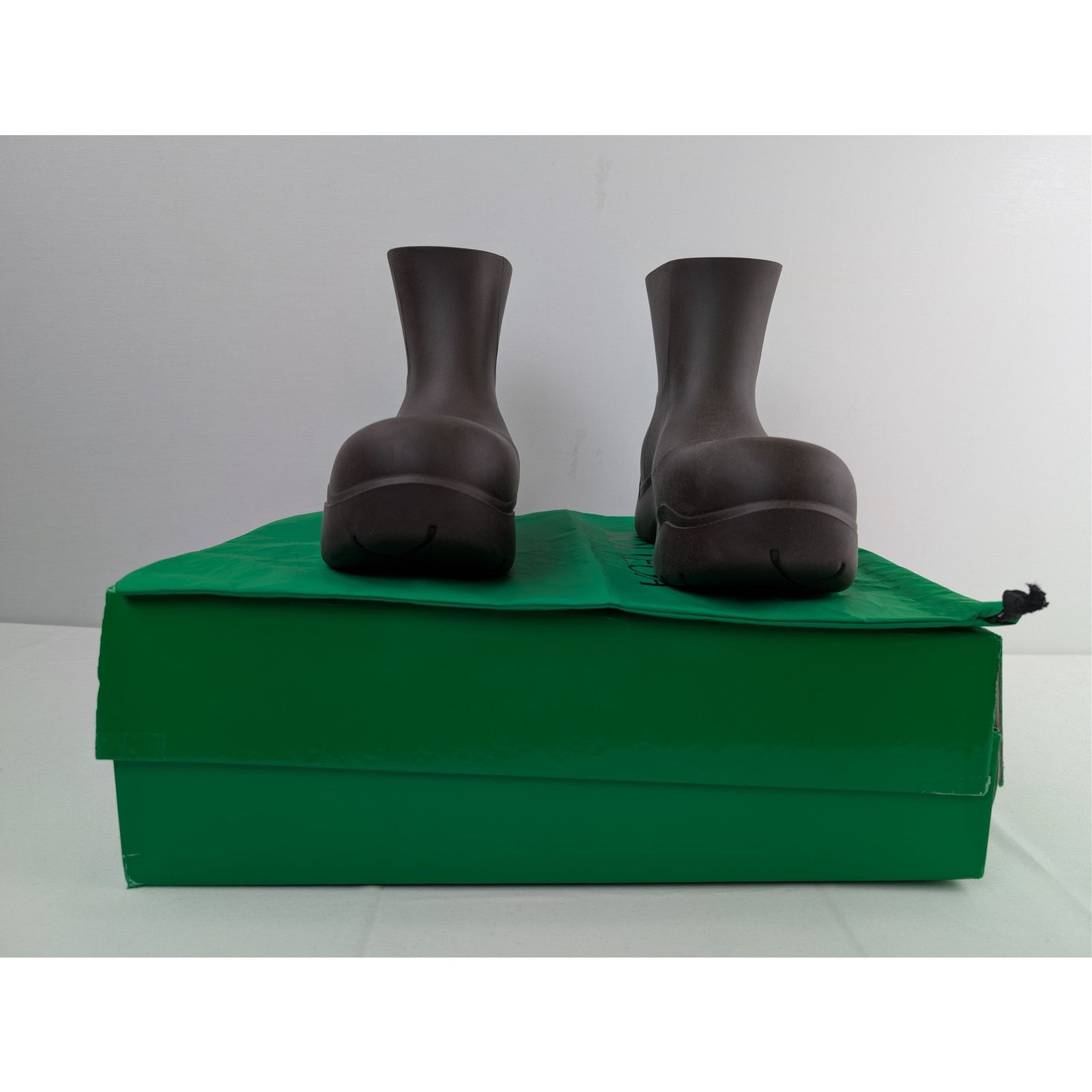 Bottega Veneta o1rshd1 Q:2 / Matt Rubber Puddle Ankle Boot in Fondant 46 Size US 13 / EU 46 - 15 Thumbnail