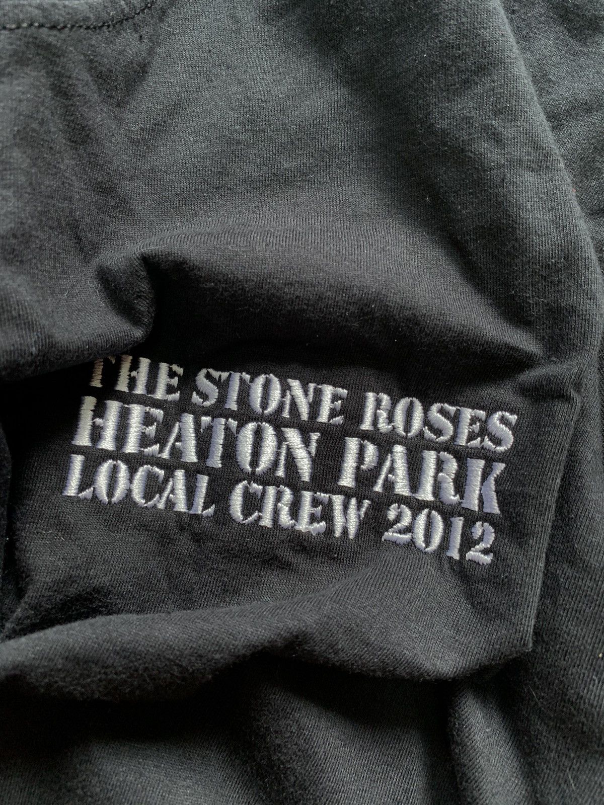 Band Tees × Stone Rose Vintage The Stone Roses 2012 Tour Heaton Park Black T Shirt Size US L / EU 52-54 / 3 - 3 Thumbnail