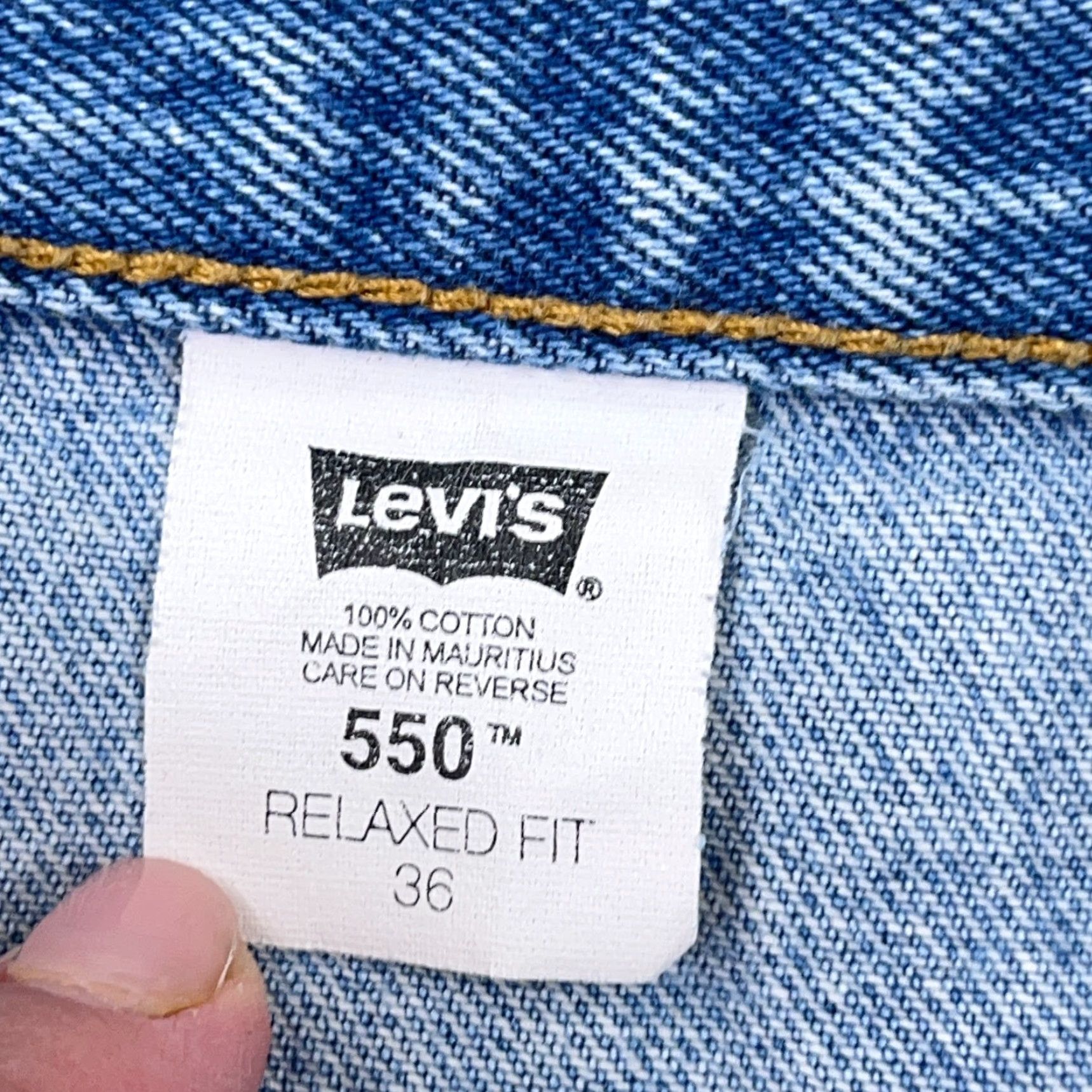 Levi's VINTAGE Levi's 550 Shorts Men 36 Relaxed Fit Blue Jean Jorts Baggy 90s Skate Grunge Size US 36 / EU 52 - 3 Thumbnail