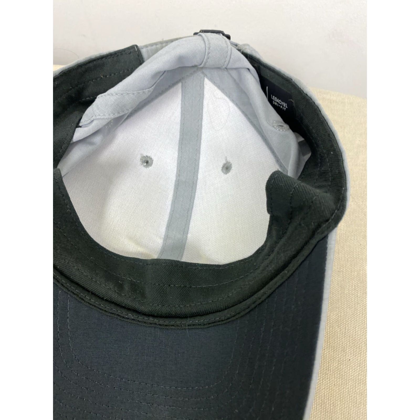 Nike Nike Baseball Cap Mens One Size Strapback Light Gray Lightweight Casual Outdoor Sports 2020s Size ONE SIZE - 4 Thumbnail