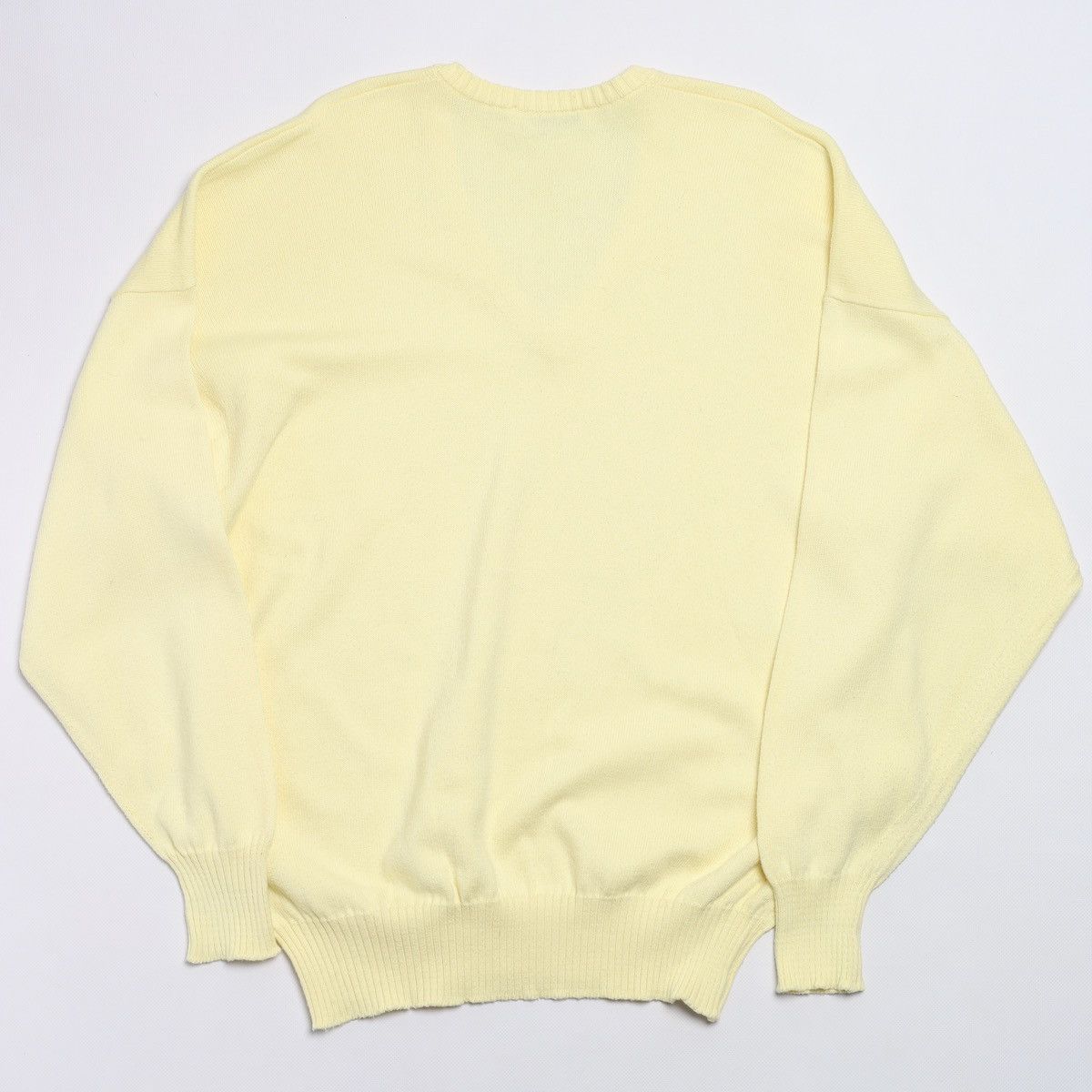 Burberry Burberrys Vintage Small Logo V-neck Sweater London Size US L / EU 52-54 / 3 - 10 Thumbnail
