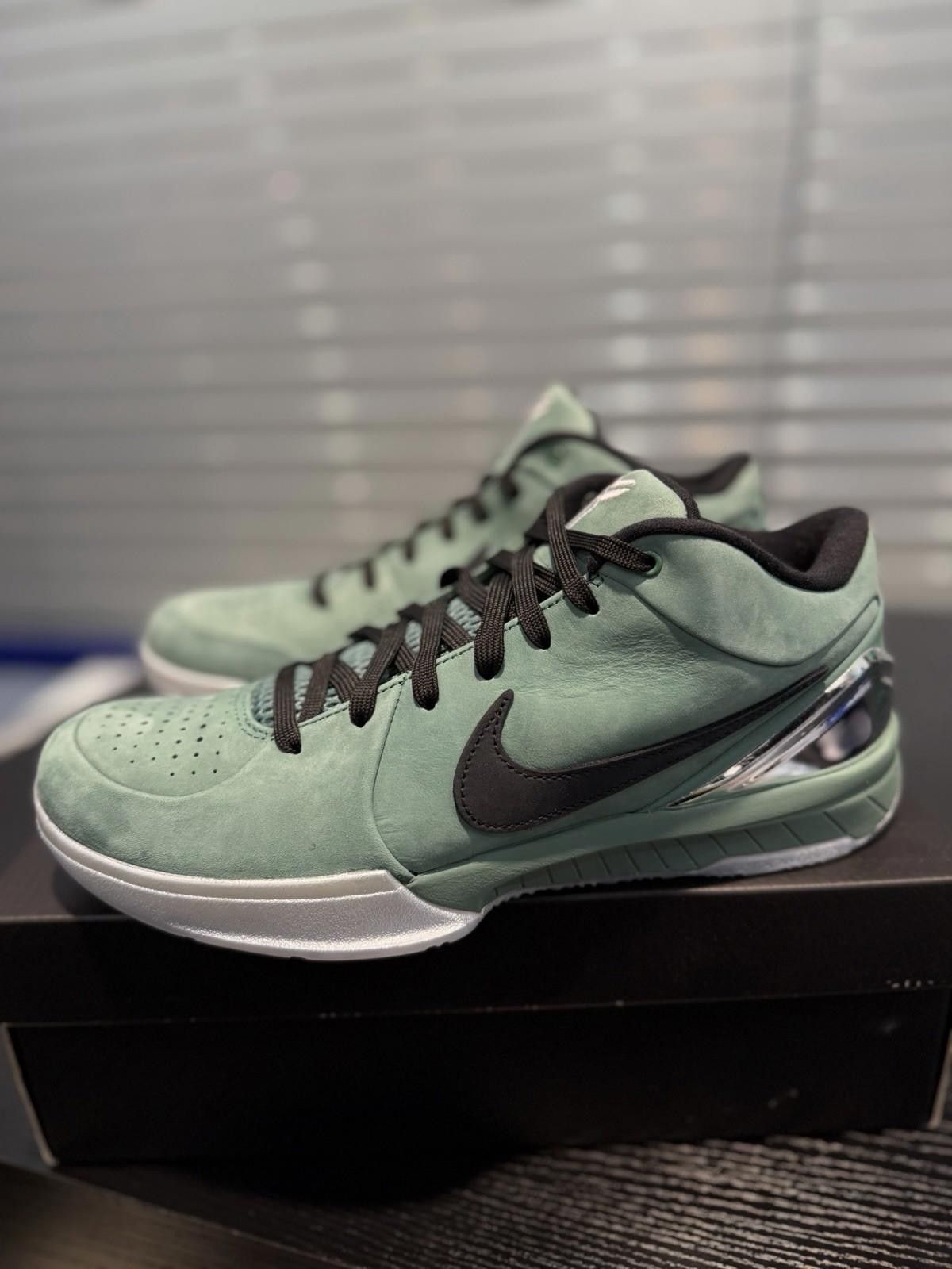 Han Kjobenhavn Men’s 10.5 - Kobe 4 Protro ‘Girl Dad’ (FQ3545-300) New Size US 10.5 / EU 43-44 - 6 Thumbnail