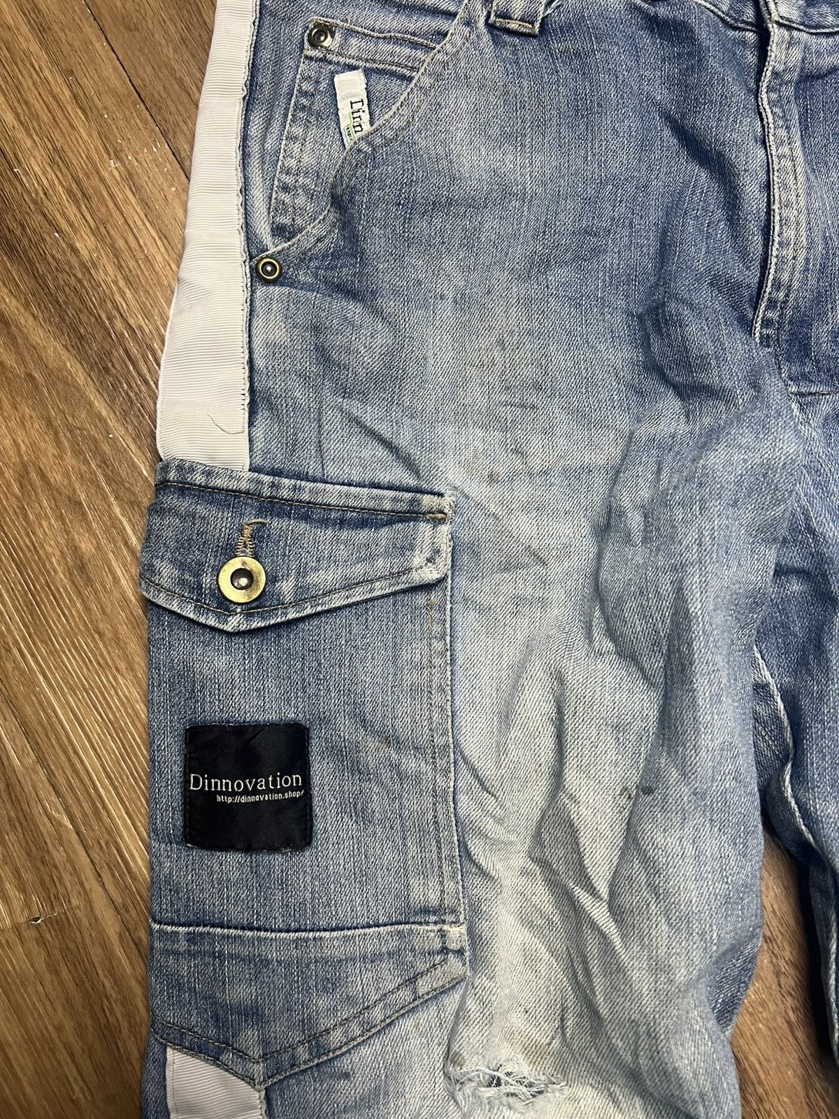 Japanese Brand Dinnovation Denim Cargo Jeans with White Racing Stripes (42) Size US 30 / EU 46 - 5 Thumbnail