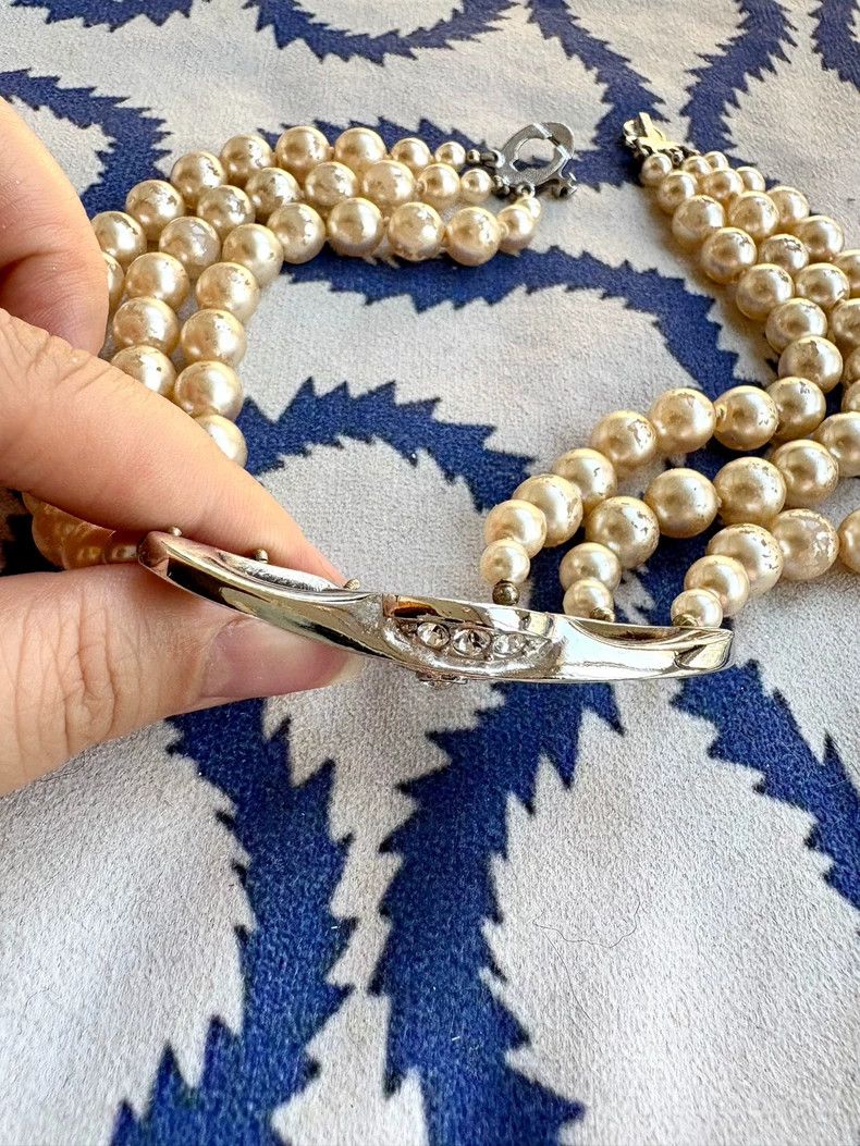 Vivienne Westwood Vivienne Westwood Vintage Three Layer Pearl Necklace Size ONE SIZE - 7 Thumbnail