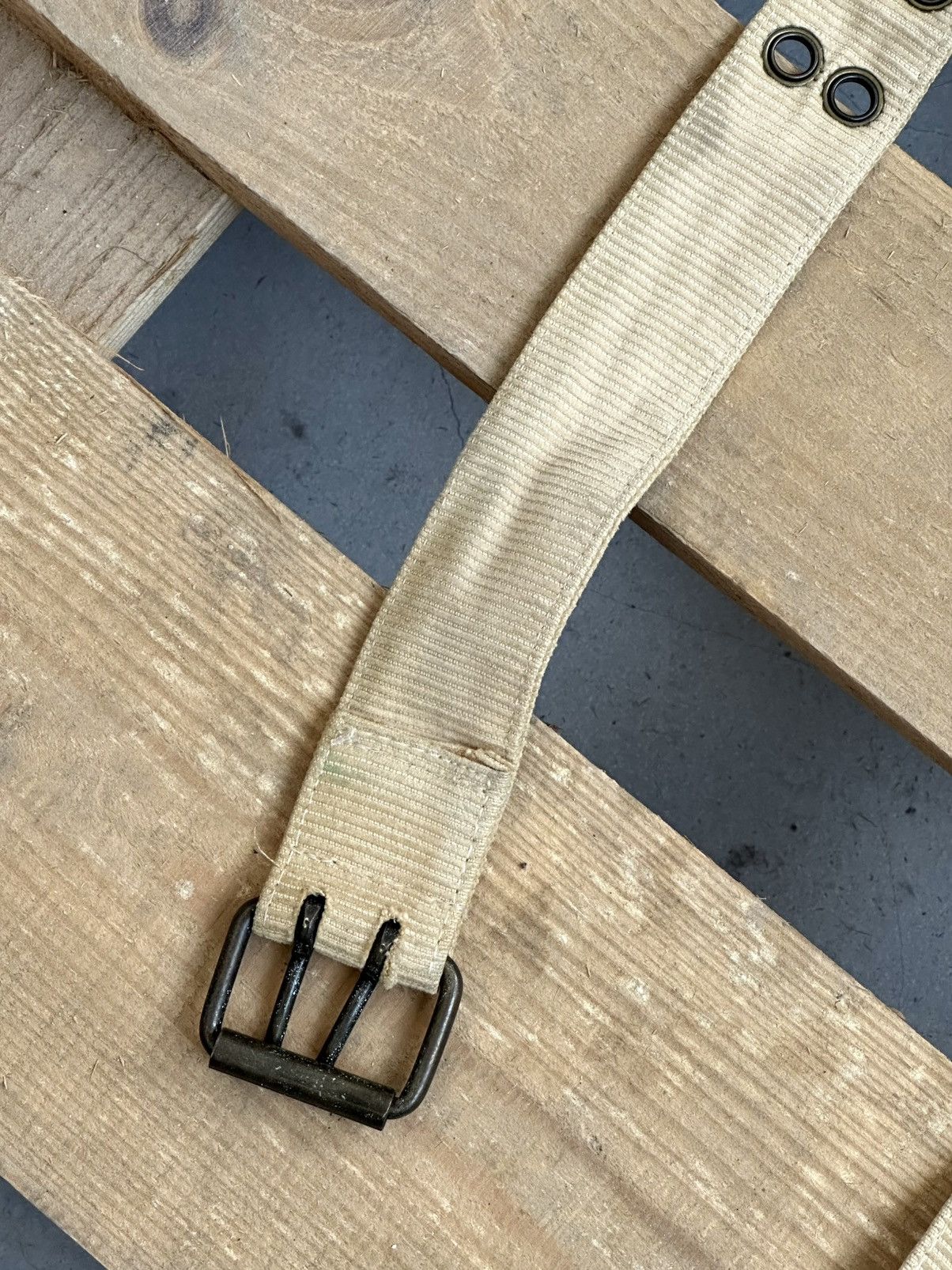 Other Vintage Beige Corduroy Metal Circles Belt Size ONE SIZE - 4 Thumbnail