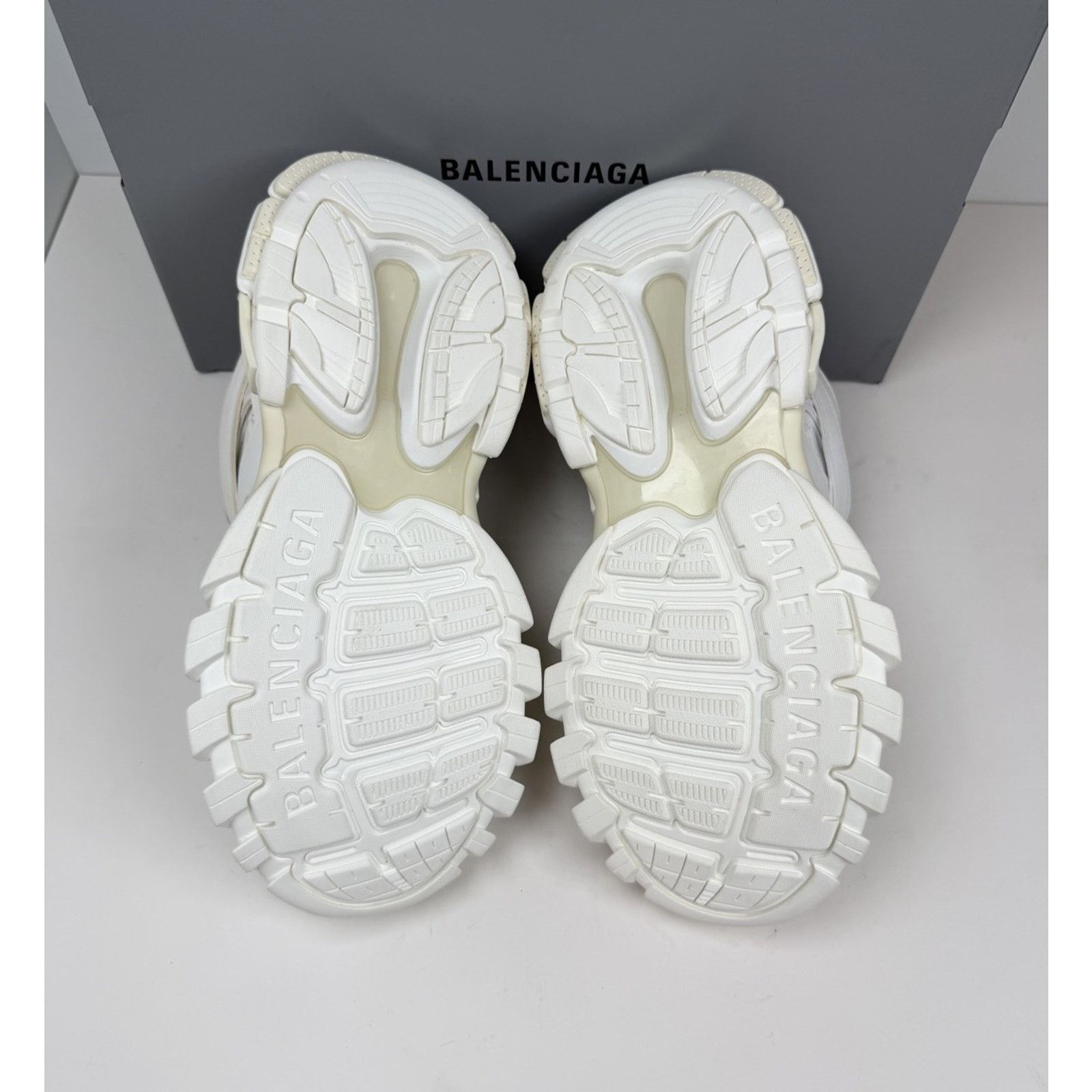 Balenciaga Size 40EU/7US - Balenciaga Track White NEW Size US 7 / EU 40 - 7 Thumbnail