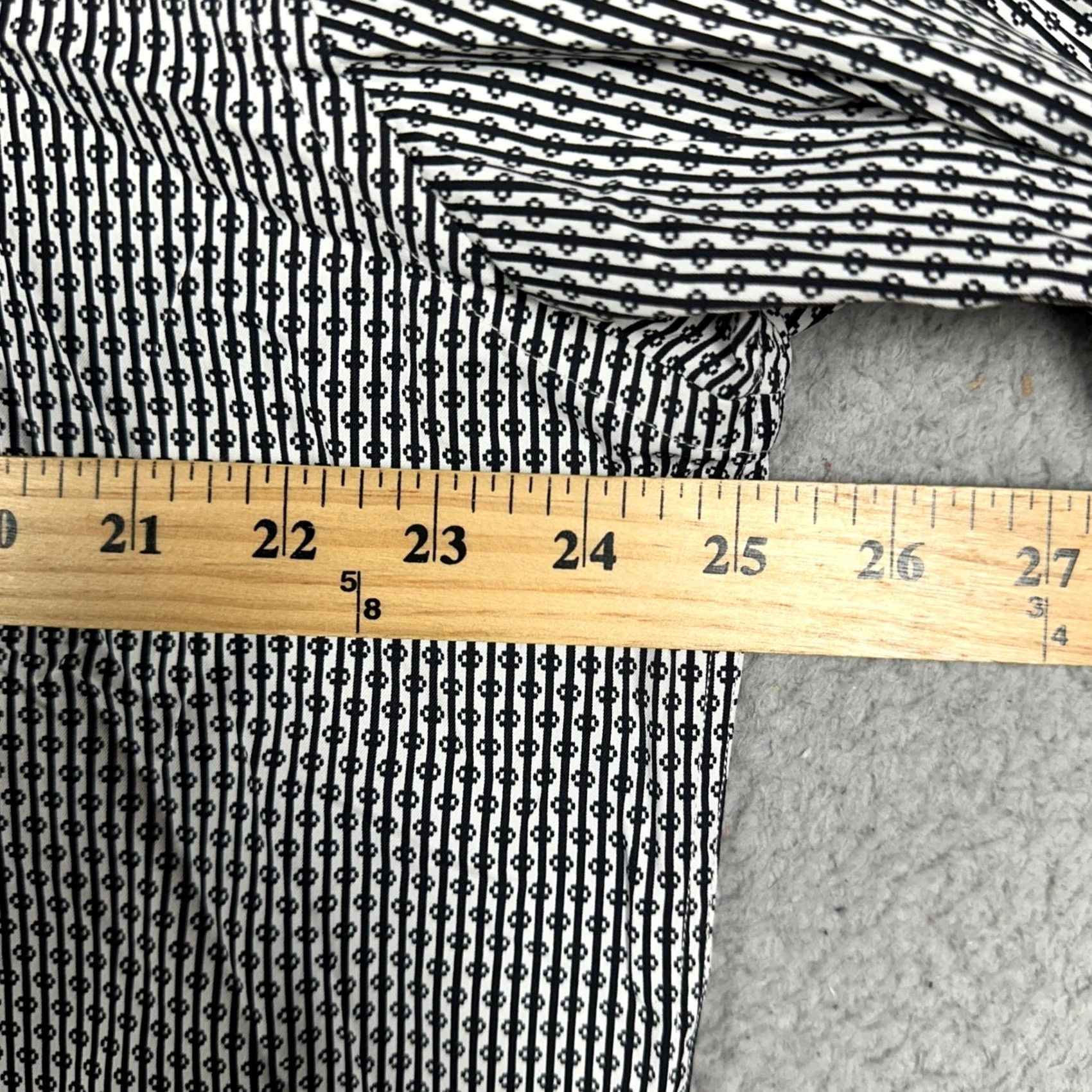 BUGATCHI Bugatchi Shirt Mens XL Blue White Classic Fit Button Up Geometric Stretch EUC Size US XL / EU 56 / 4 - 6 Thumbnail