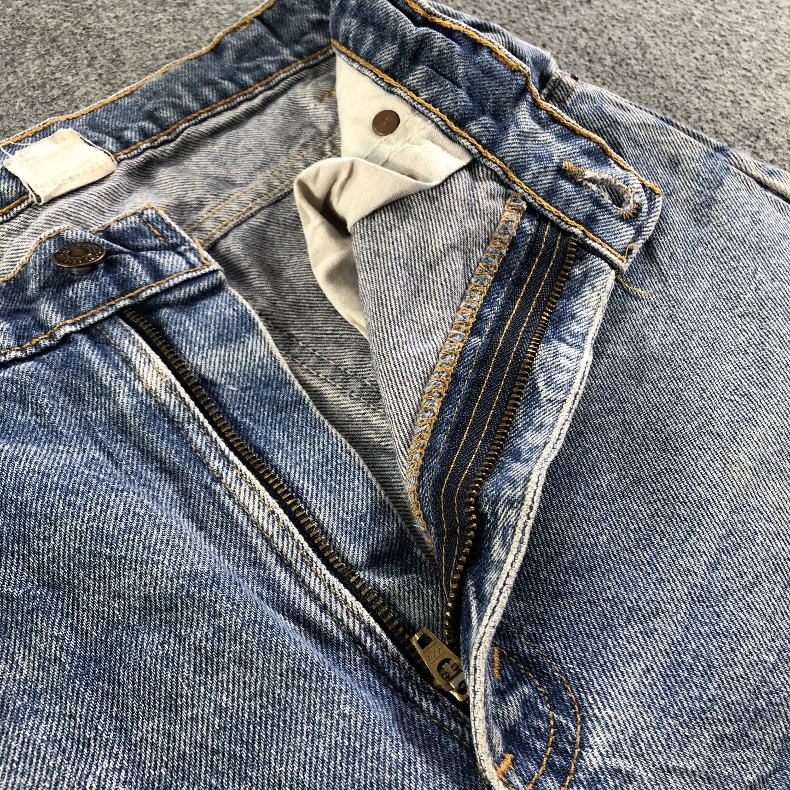Levi's Vintage 90s Blue Wash Levis 505 Jeans-J3052 Size US 34 / EU 50 - 8 Thumbnail