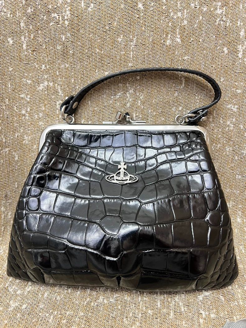 Vivienne Westwood Vivienne Westwood size os Alligator pattern dumplings Size ONE SIZE - 2 Thumbnail