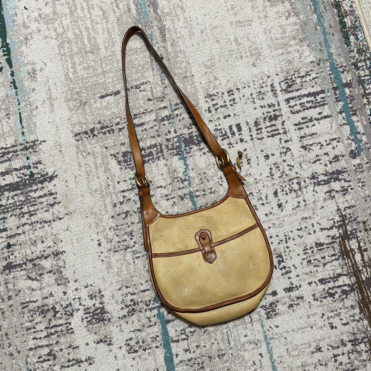 Vintage Dooney & bourkey leather slingbag Size ONE SIZE - 9 Thumbnail