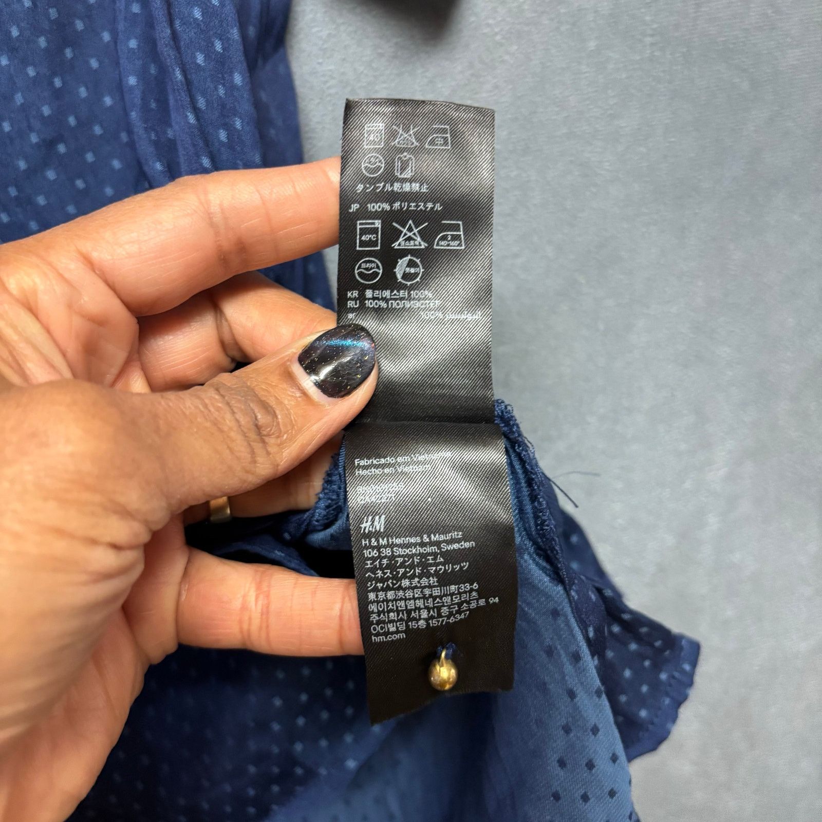 H&M H&M Navy Dotted Sheer Button Front Blouse Size 10 Blue Work Size L / US 10 / IT 46 - 9 Thumbnail