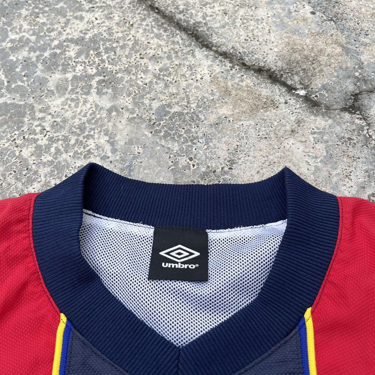 Umbro Umbro Y2K Long Sleeve Jersey Blockcore Nice Design Size US L / EU 52-54 / 3 - 7 Thumbnail