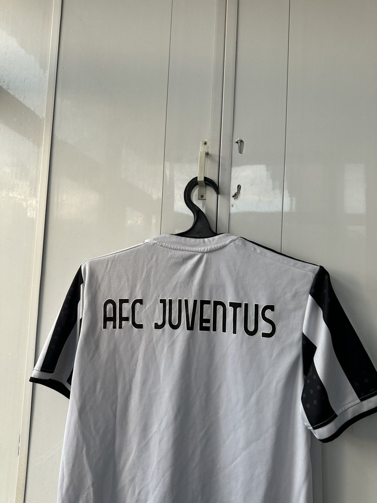 Adidas Adidas 2021/2022 Juventus Soccer Jersey Size US M / EU 48-50 / 2 - 9 Thumbnail