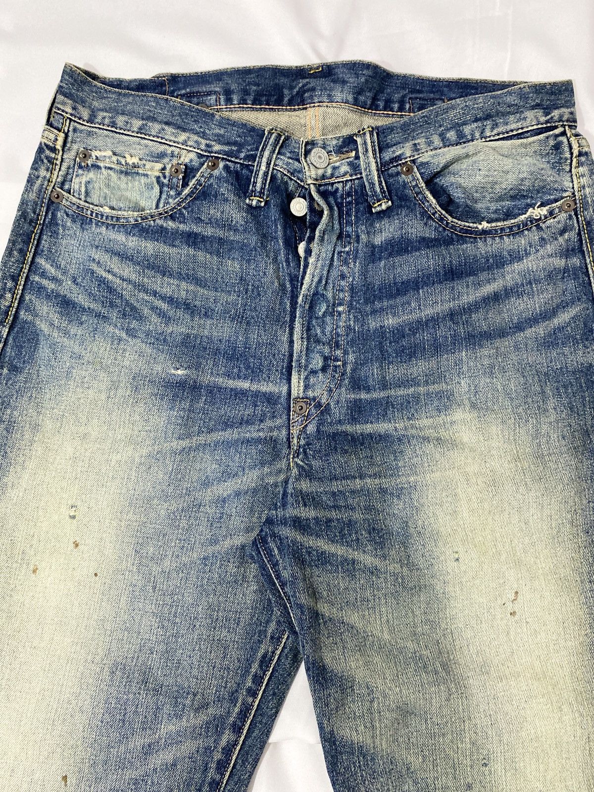 Levi's Vintage Clothing Vintage RNA Buckle Back Thrashed Selvedge Distressed Jeans Size US 33 - 10 Thumbnail