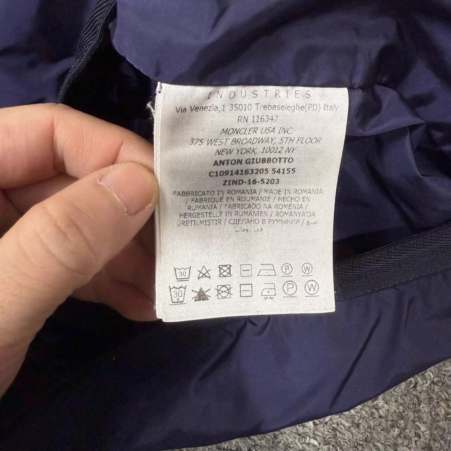 Moncler Moncler navy jacket 2 99 new Size US M / EU 48-50 / 2 - 4 Thumbnail