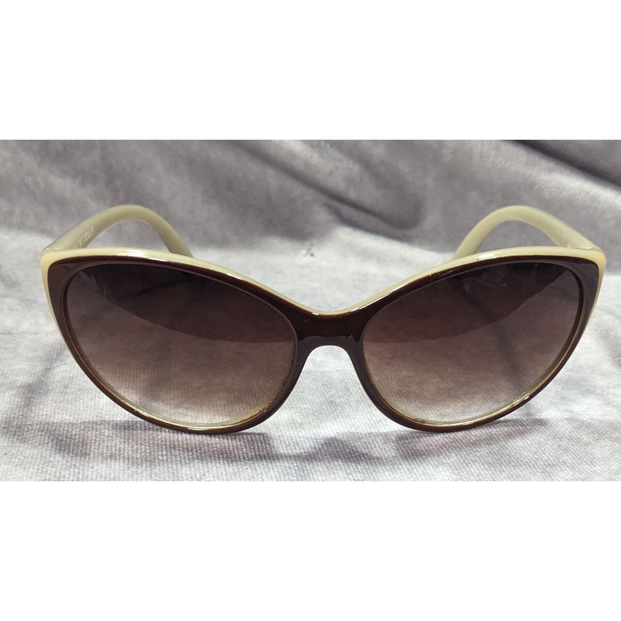 Other Dana Buchman Retro Cateye Brown And Beige Sunglasses Size ONE SIZE - 1 Thumbnail