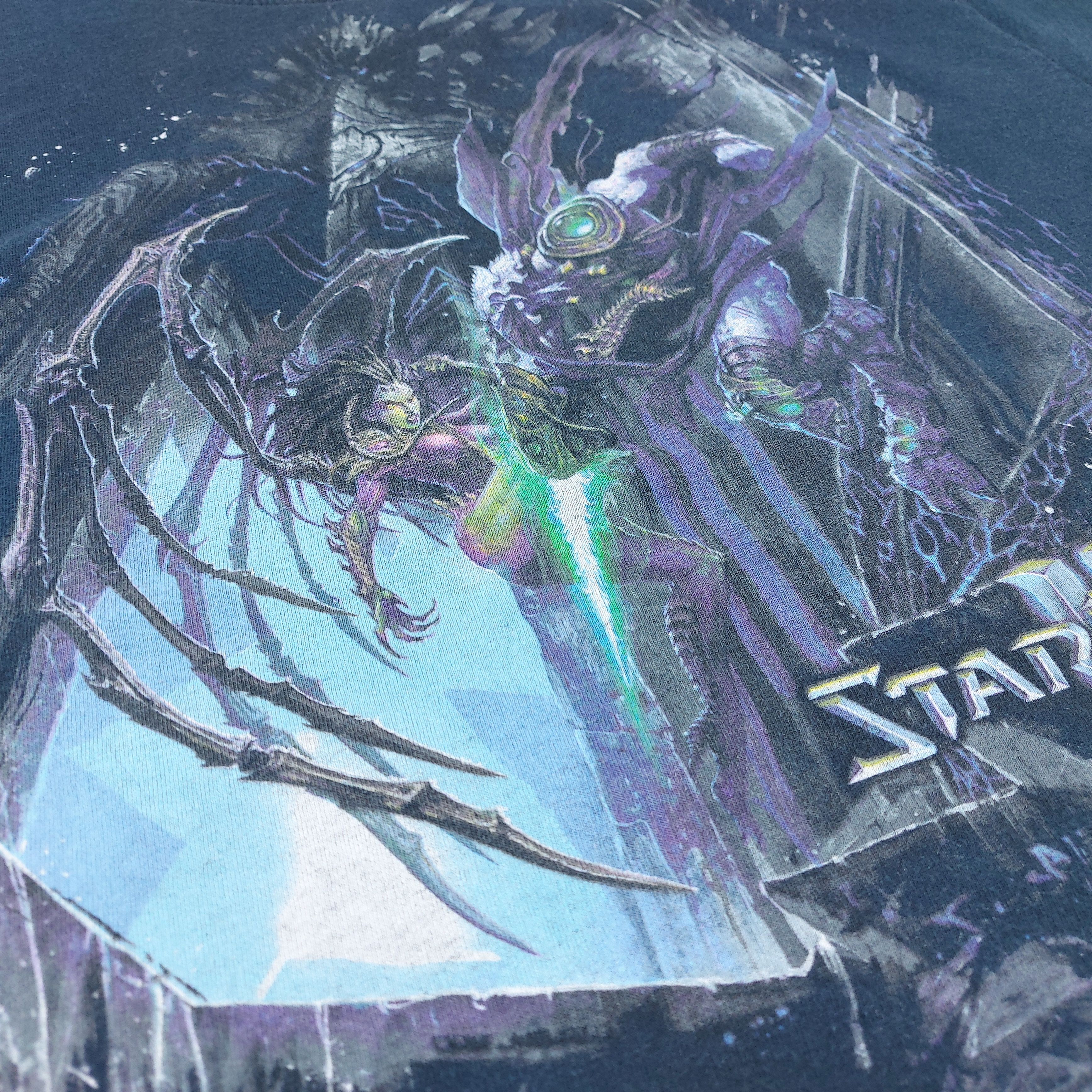 Microsoft Vintage StarCraft II 2 Zeratul vs Kerrigan Blizzard TEE Size US L / EU 52-54 / 3 - 7 Thumbnail