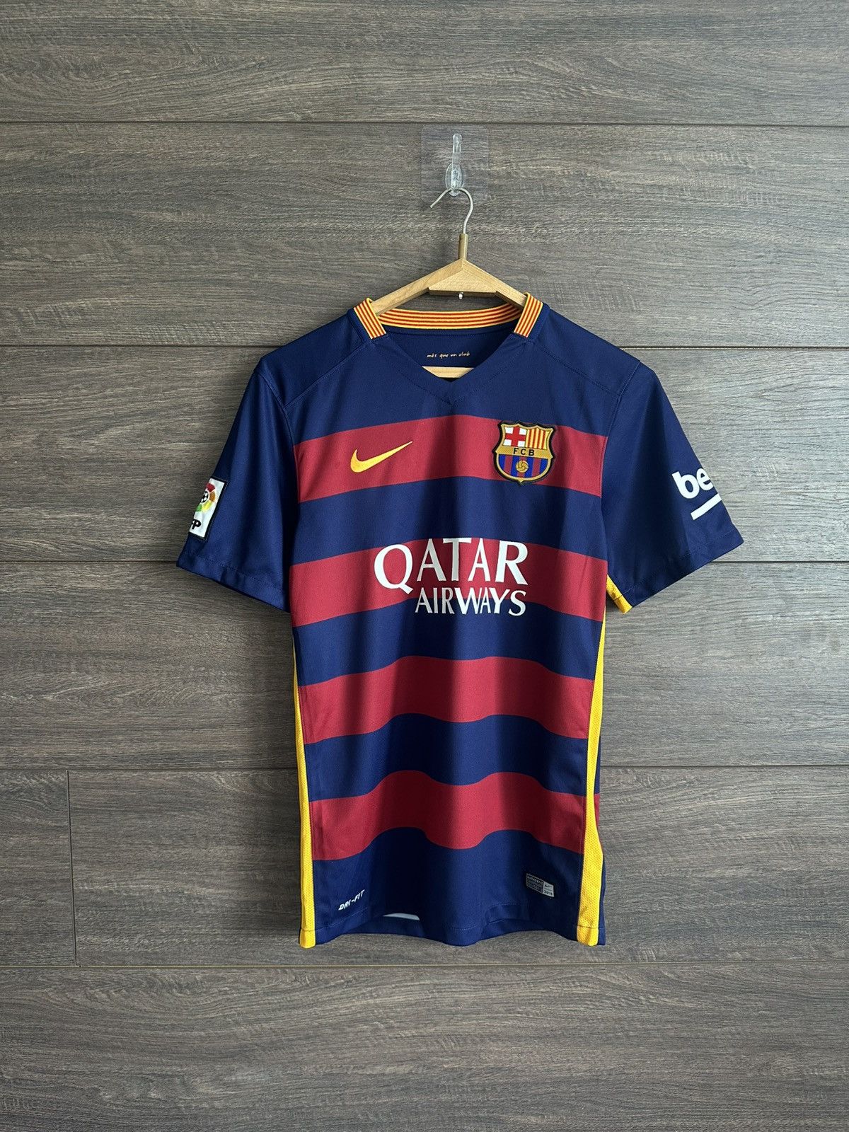 Nike Nike Barcelona 2015/2016 Home Away Jersey Football T-Shirt Size US S / EU 44-46 / 1 - 1 Thumbnail
