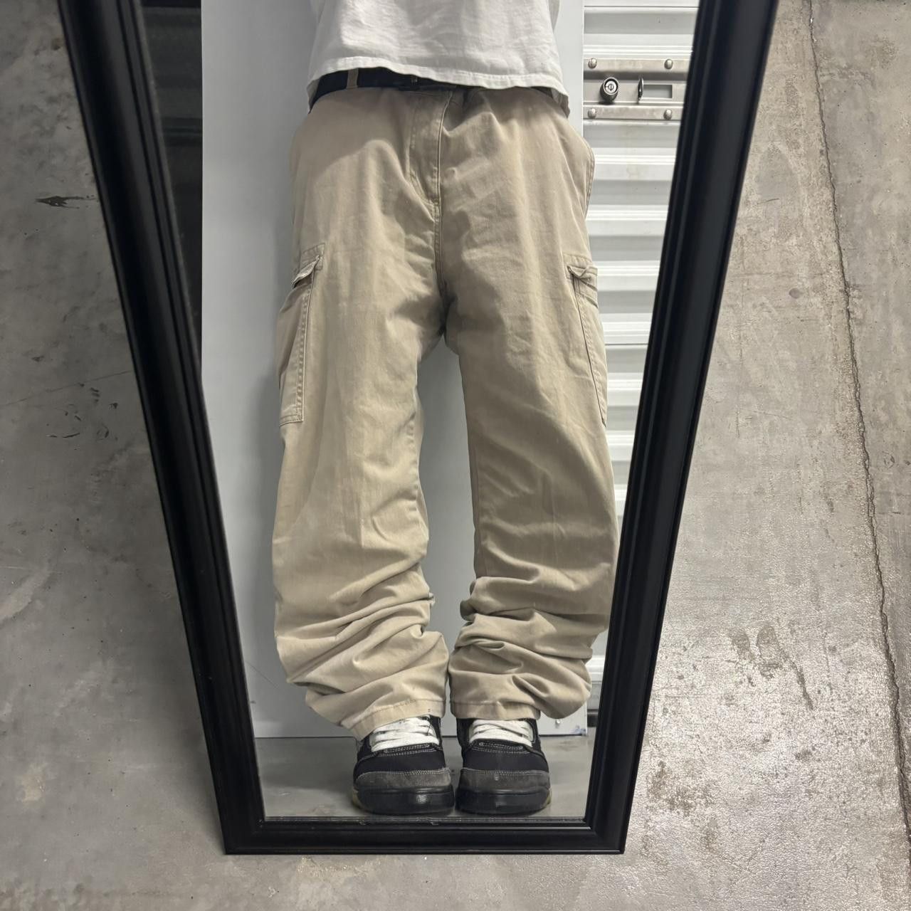 Vintage Crazy Vintage Y2K/2000s Grunge Cream Streetwear Cargo Pants! Size US 40 / EU 56 - 1 Thumbnail