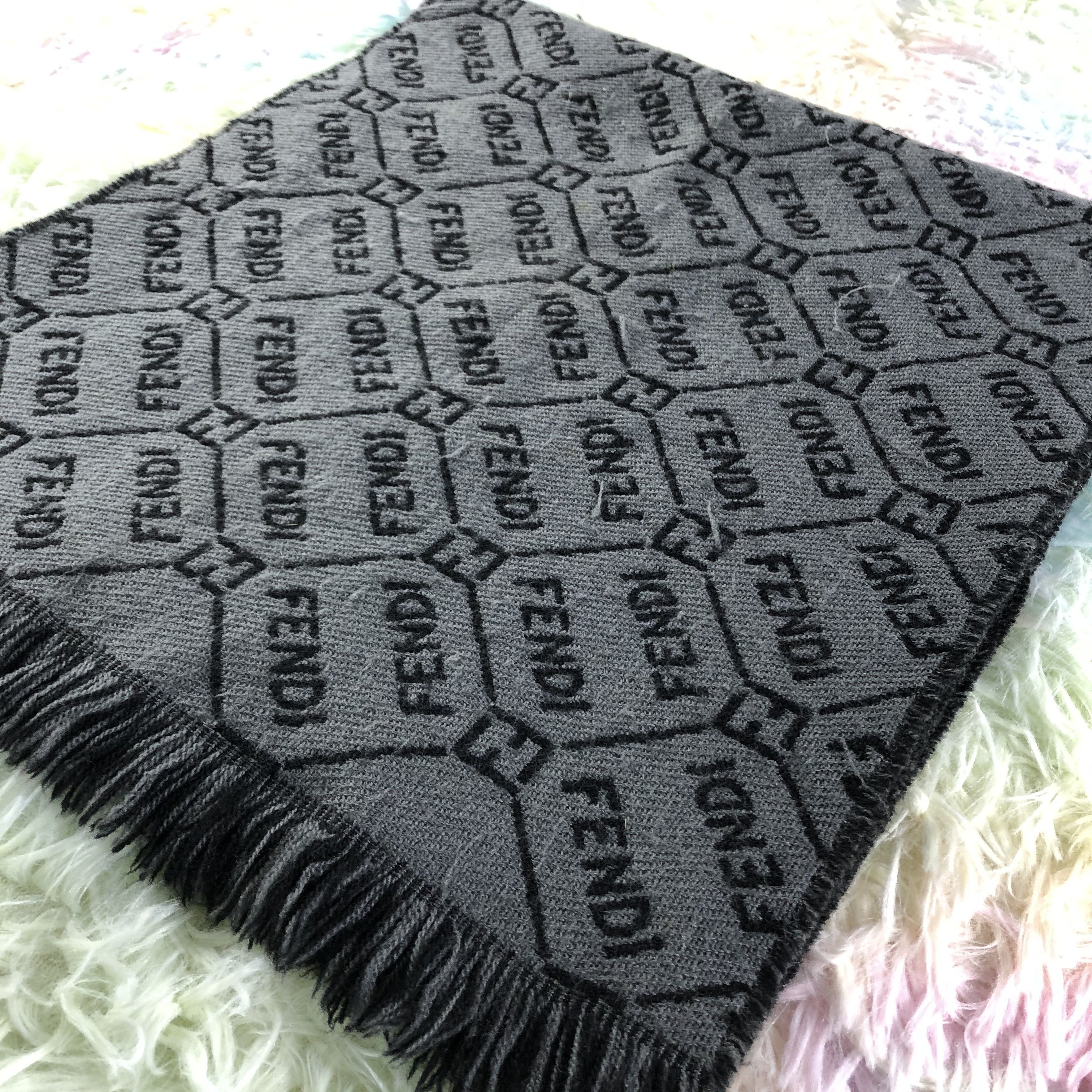 Vintage Fendi Scarf / Muffler / Neckwear Size ONE SIZE - 4 Thumbnail